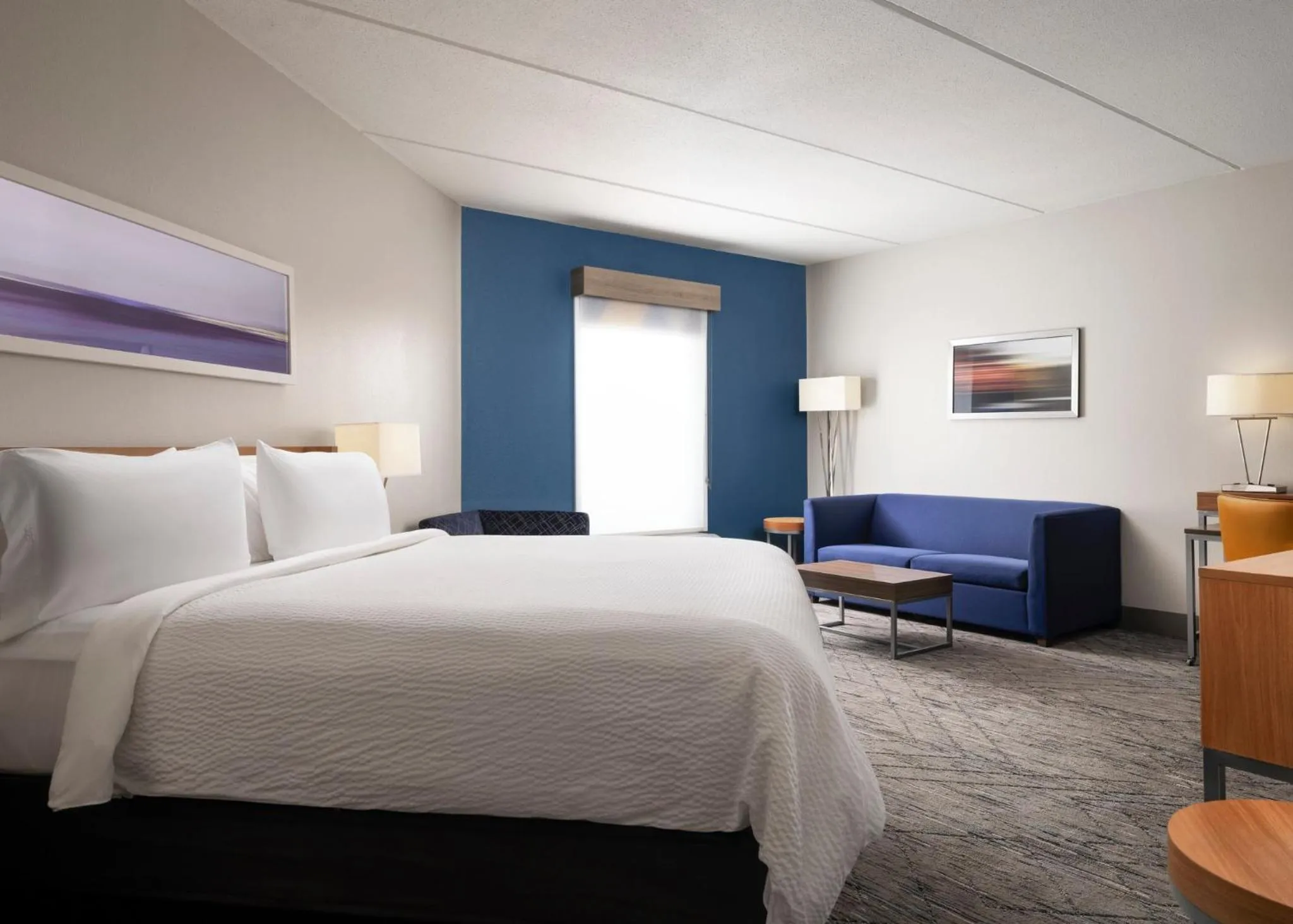 Photo of the whole room, Bed in Holiday Inn Express and Suites New Orleans Airport by IHG
