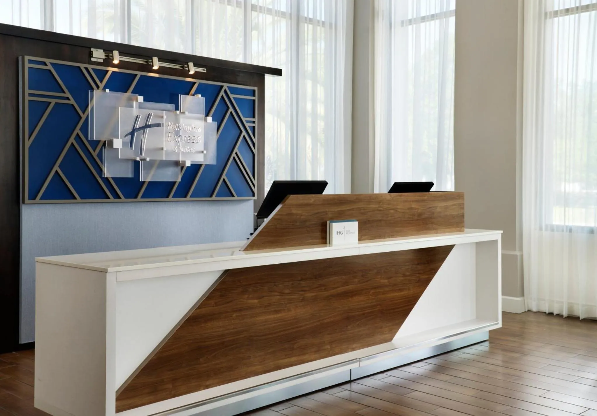 Property building in Holiday Inn Express and Suites New Orleans Airport by IHG