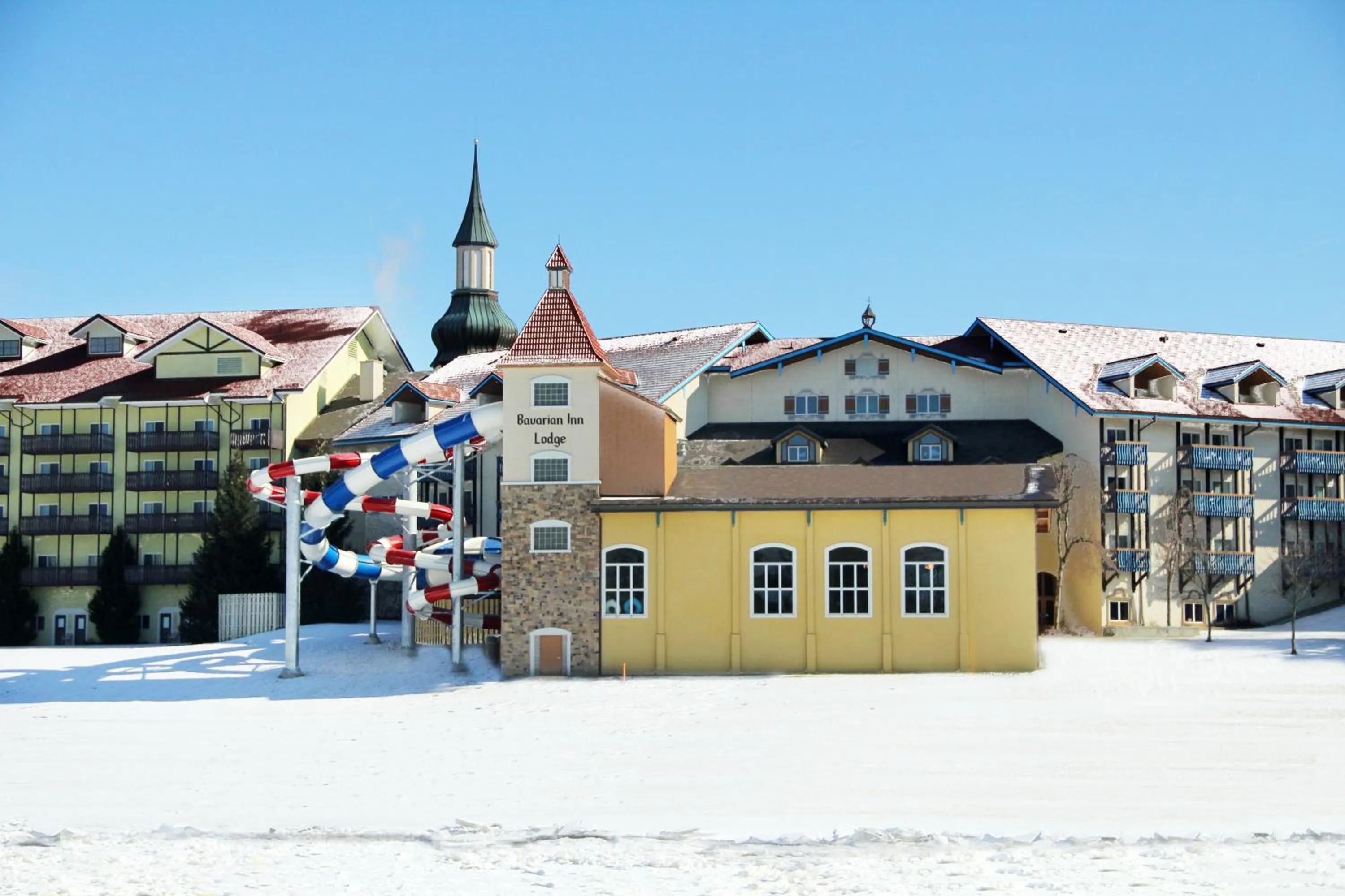 Facade/entrance in Bavarian Inn Lodge