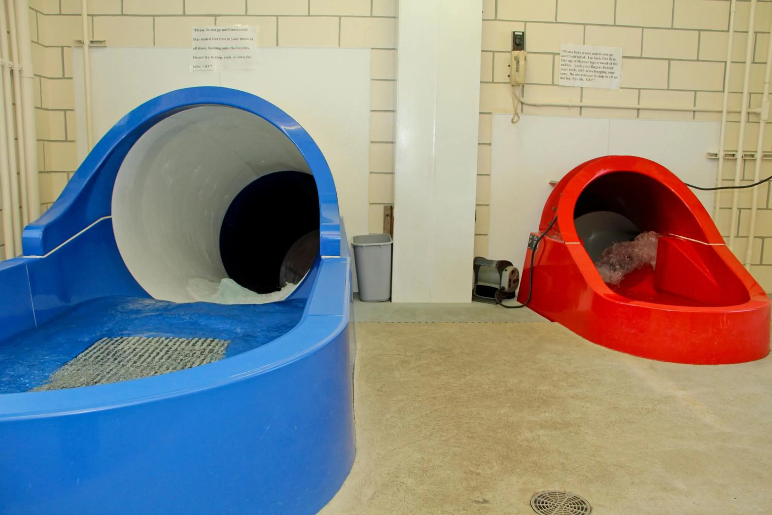 Swimming pool in Bavarian Inn Lodge