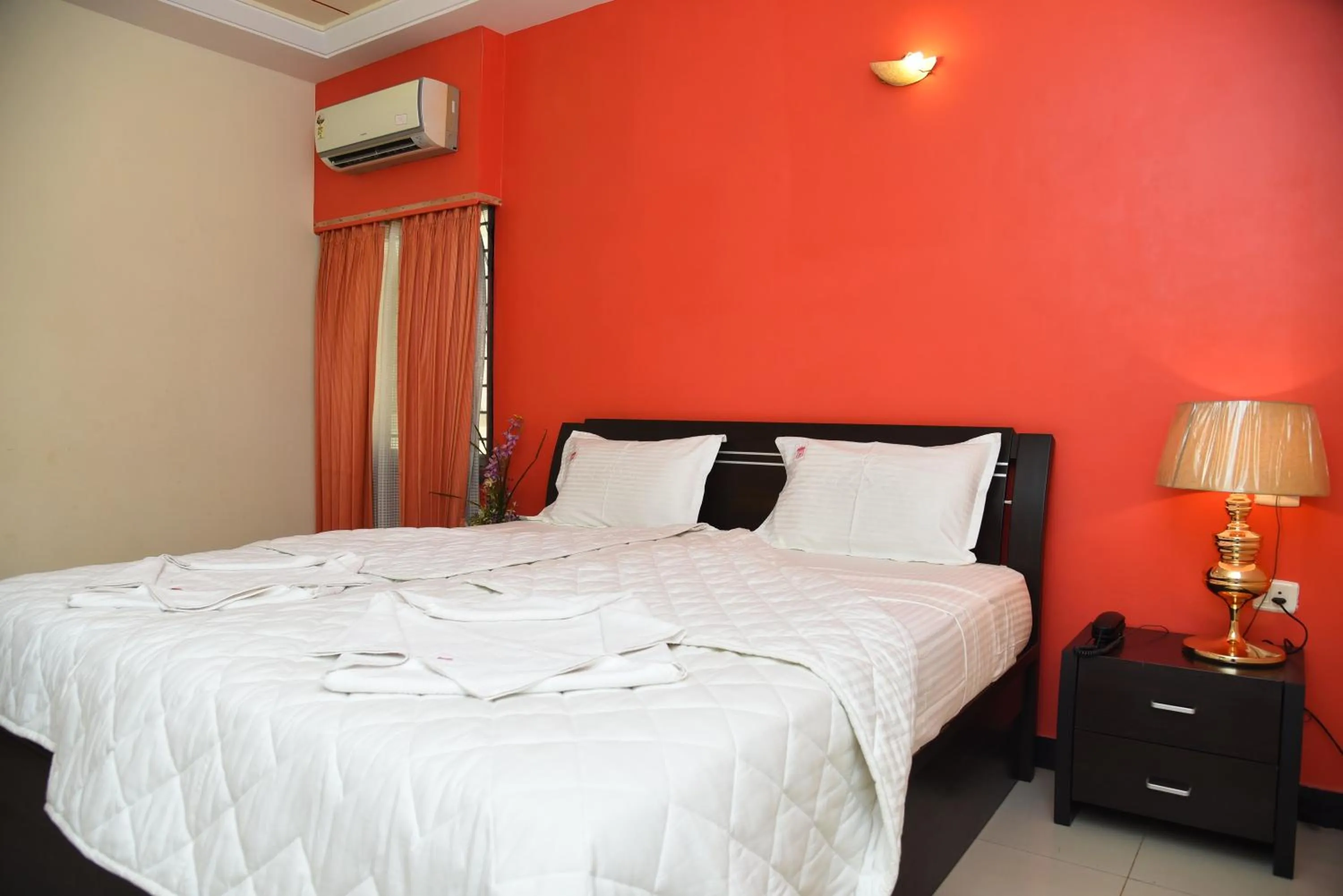 Bedroom, Bed in Hotel Subhalakshmi Palace