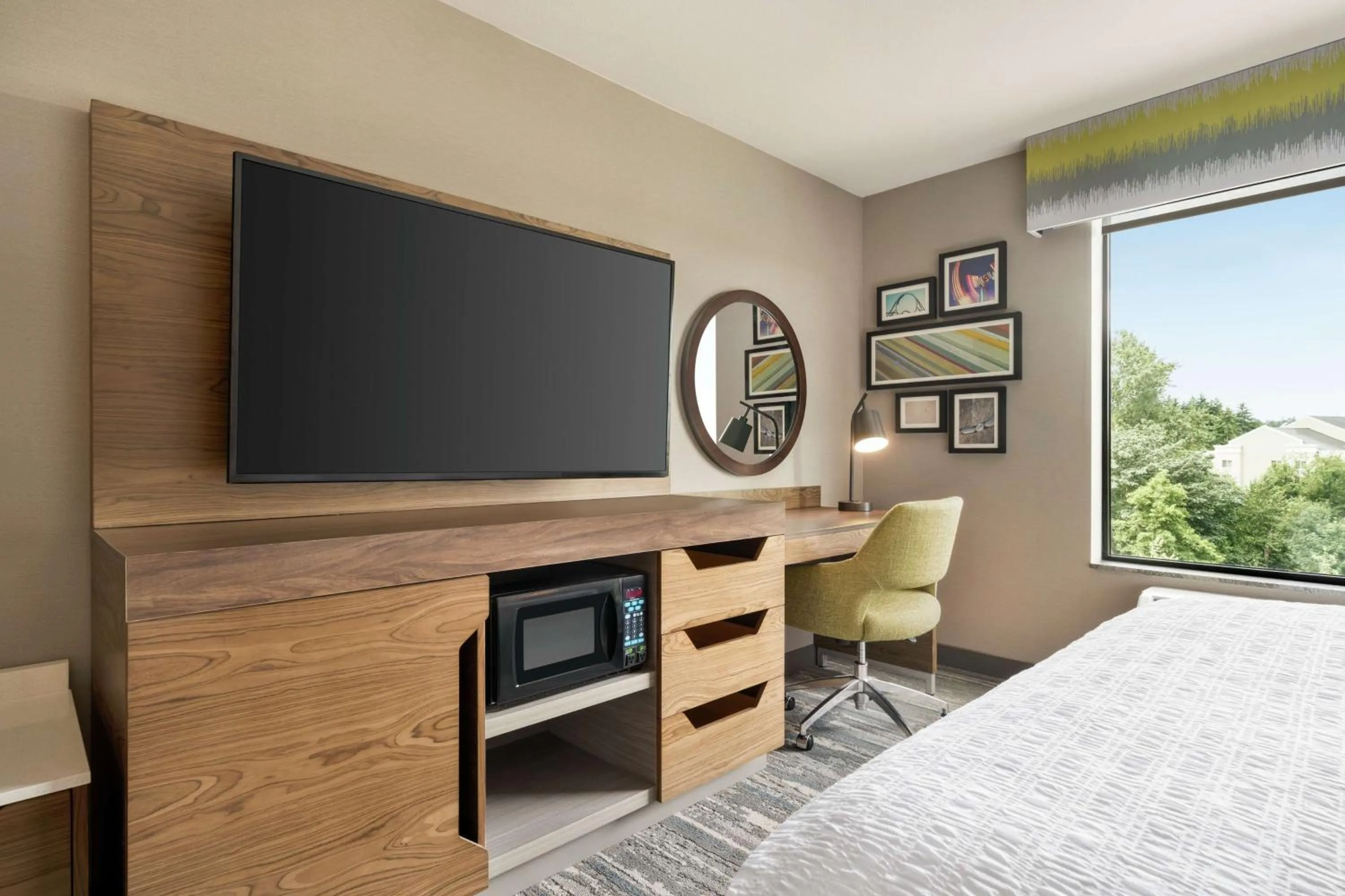 Bedroom, Bed in Hampton Inn & Suites Tacoma/Puyallup