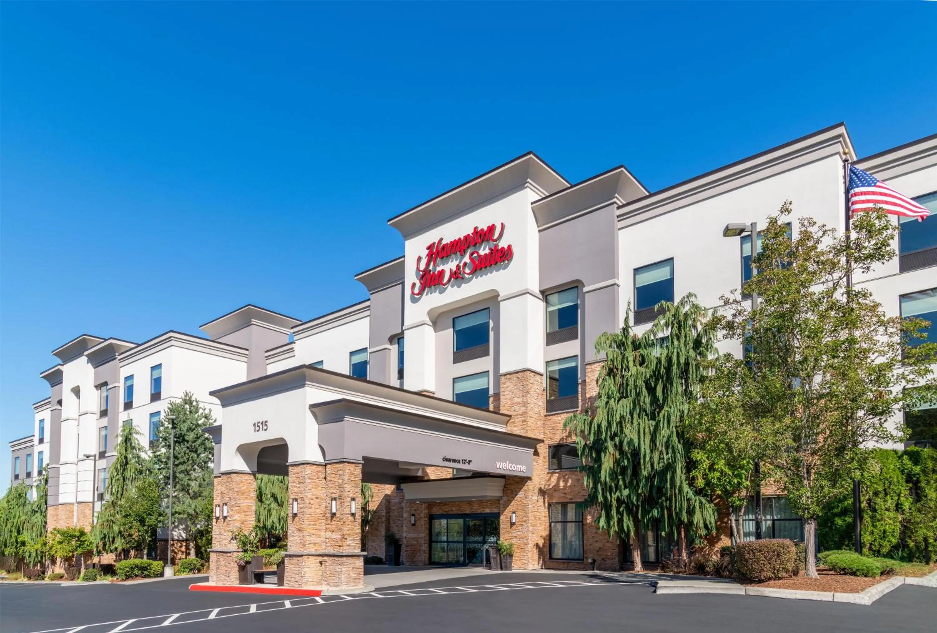 Property building in Hampton Inn & Suites Tacoma/Puyallup