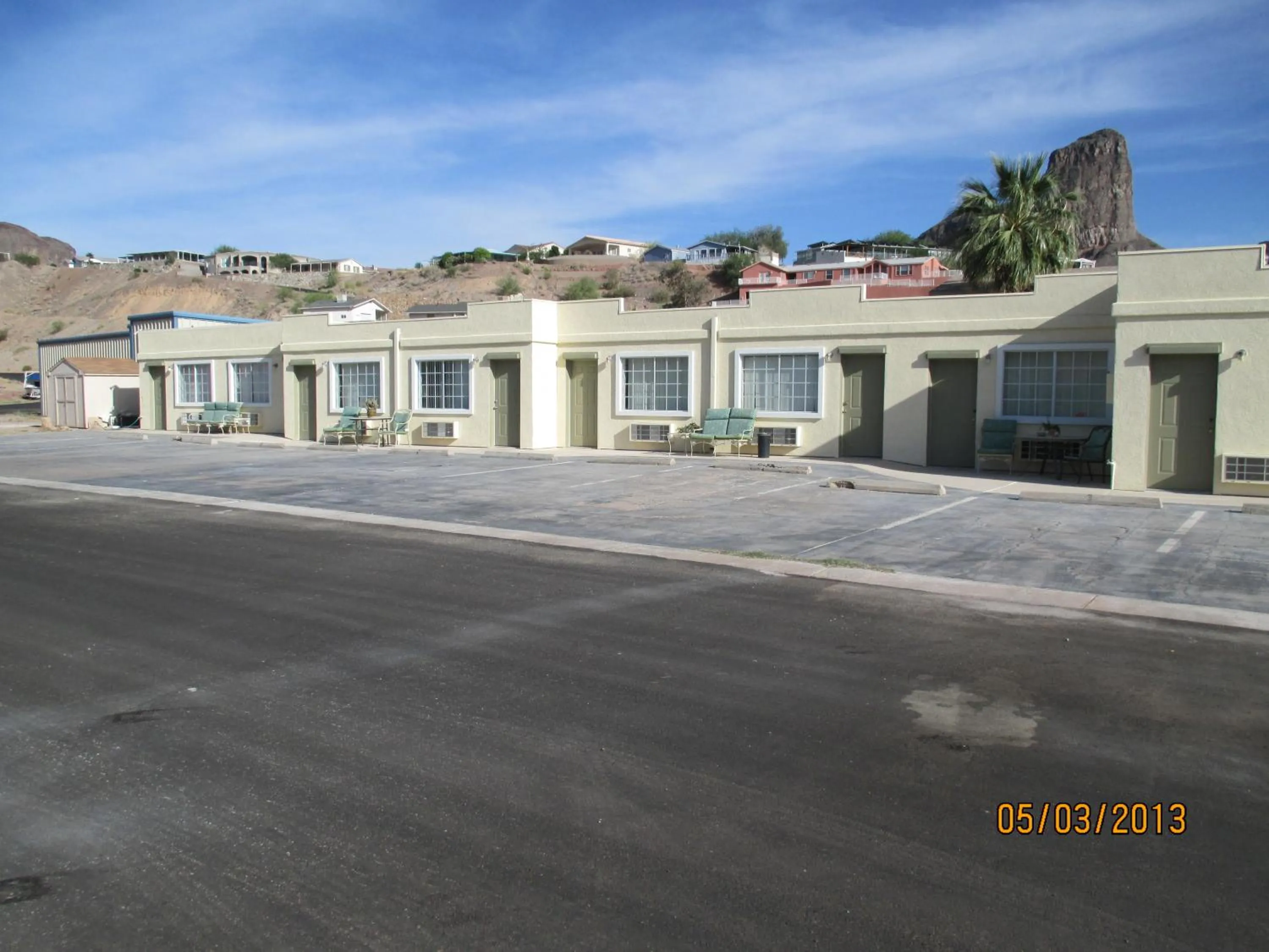 Facade/entrance in Harbour Inn