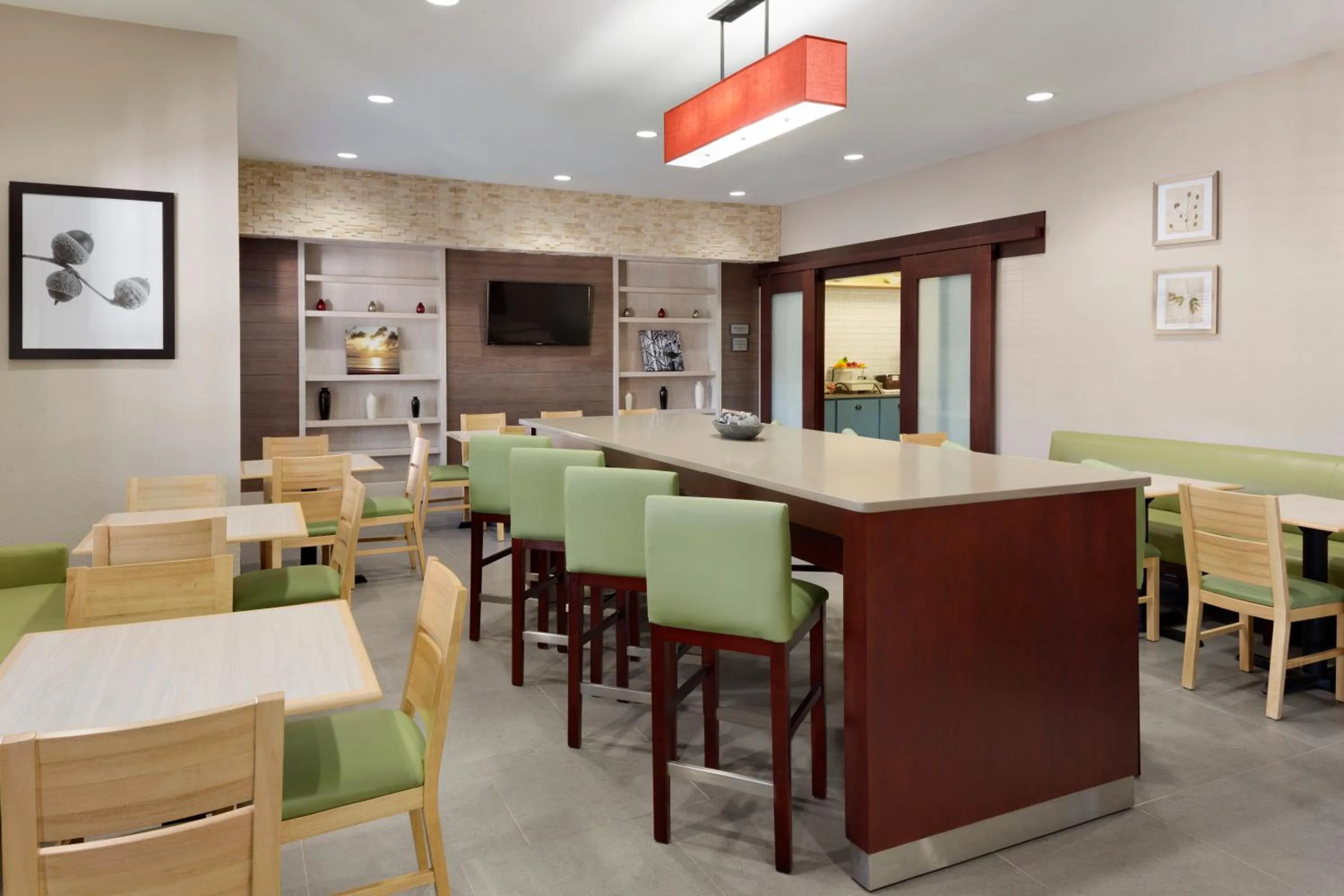 Restaurant/places to eat in Country Inn & Suites by Radisson, Brunswick I-95, GA