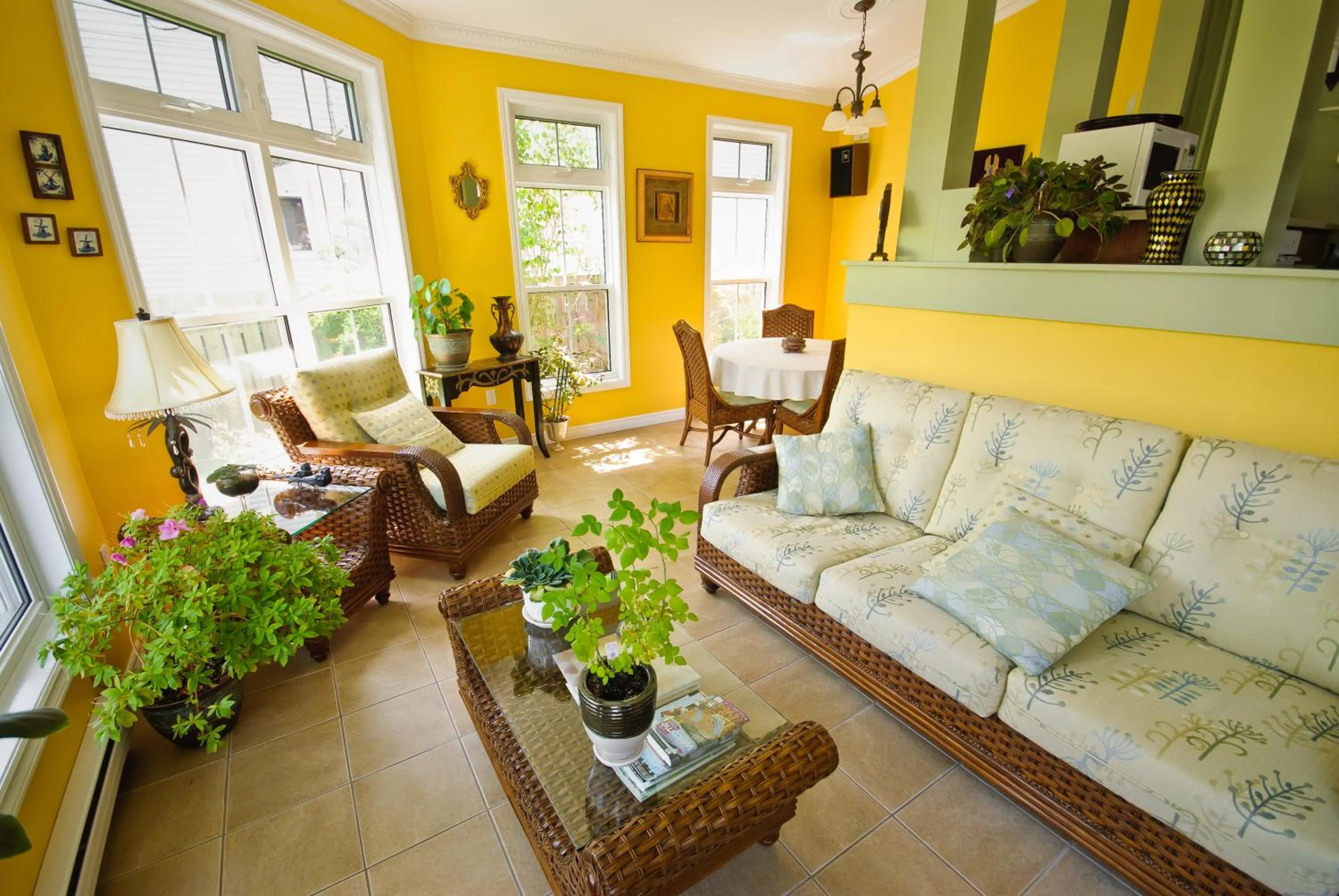 Communal lounge/ TV room in The Harbour House