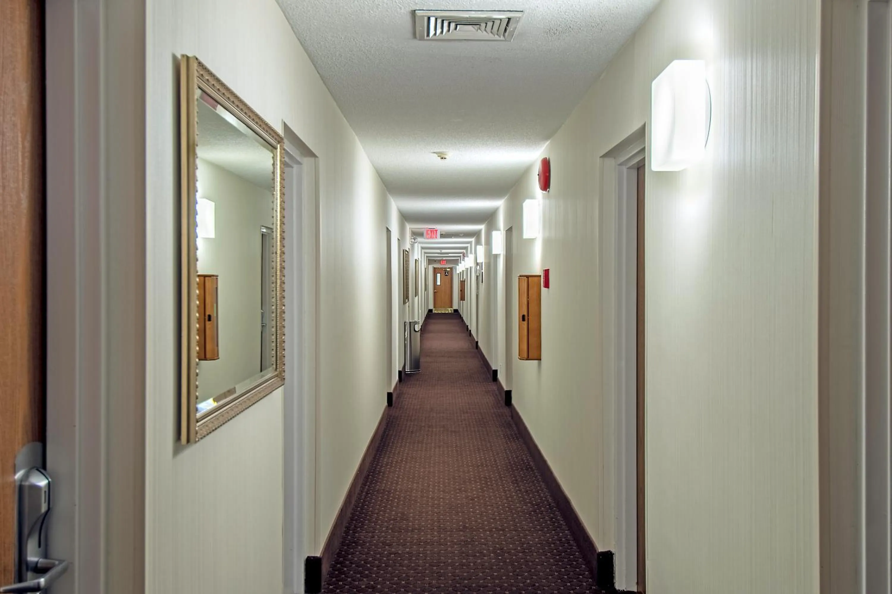 Property building in Holland Hotel Free Parking Jersey City