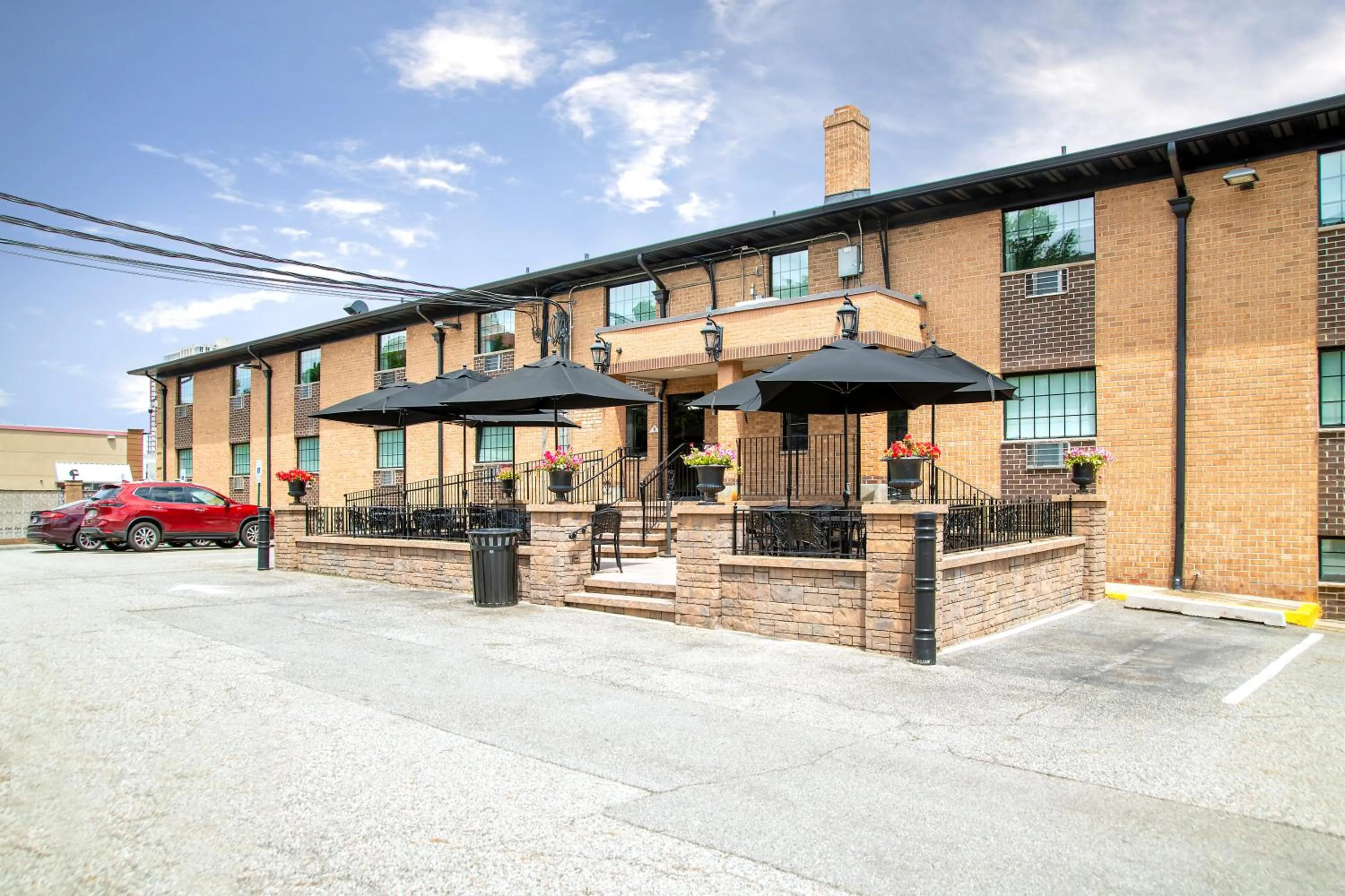 Facade/entrance in Holland Hotel Free Parking Jersey City