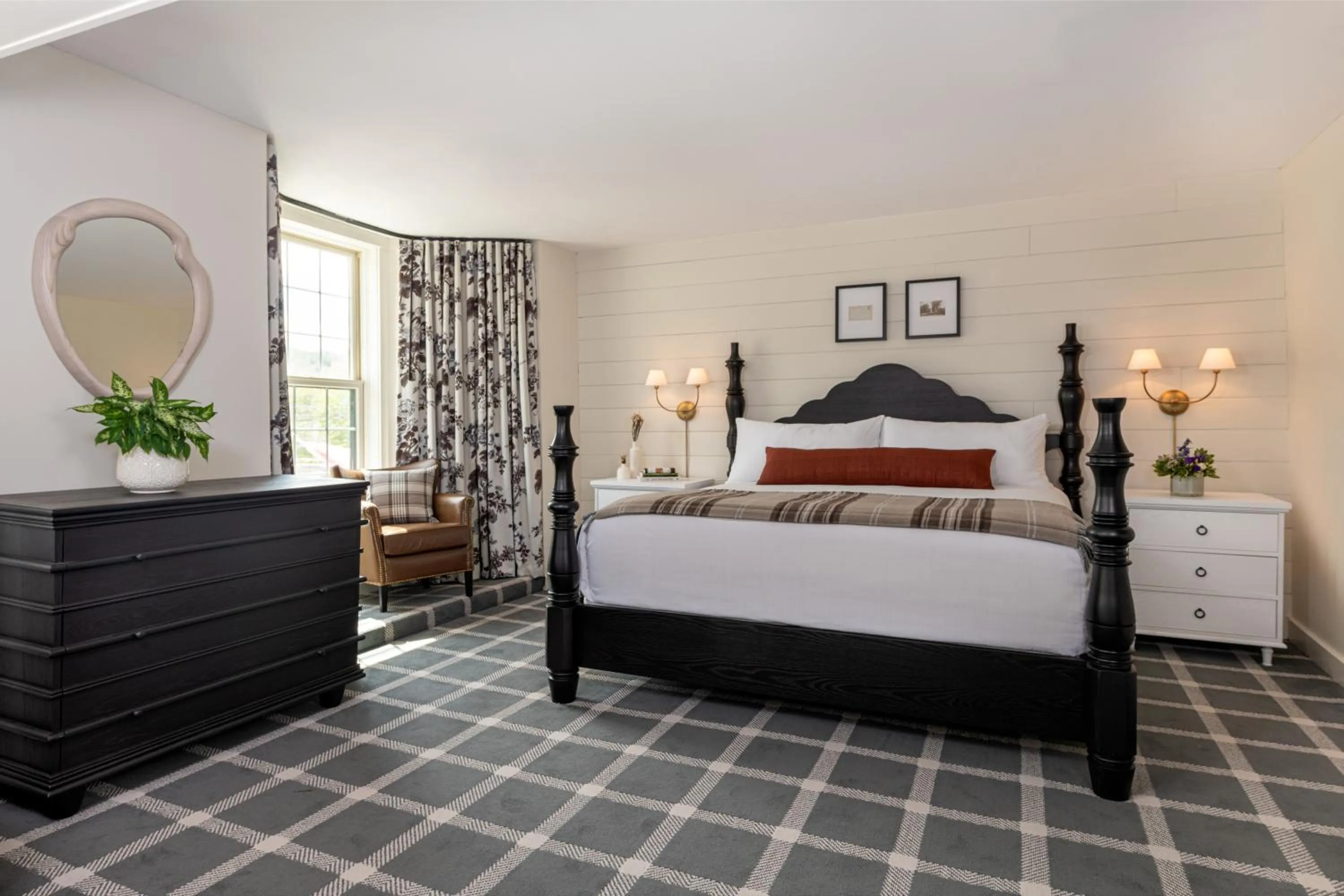 Bed in The Wentworth