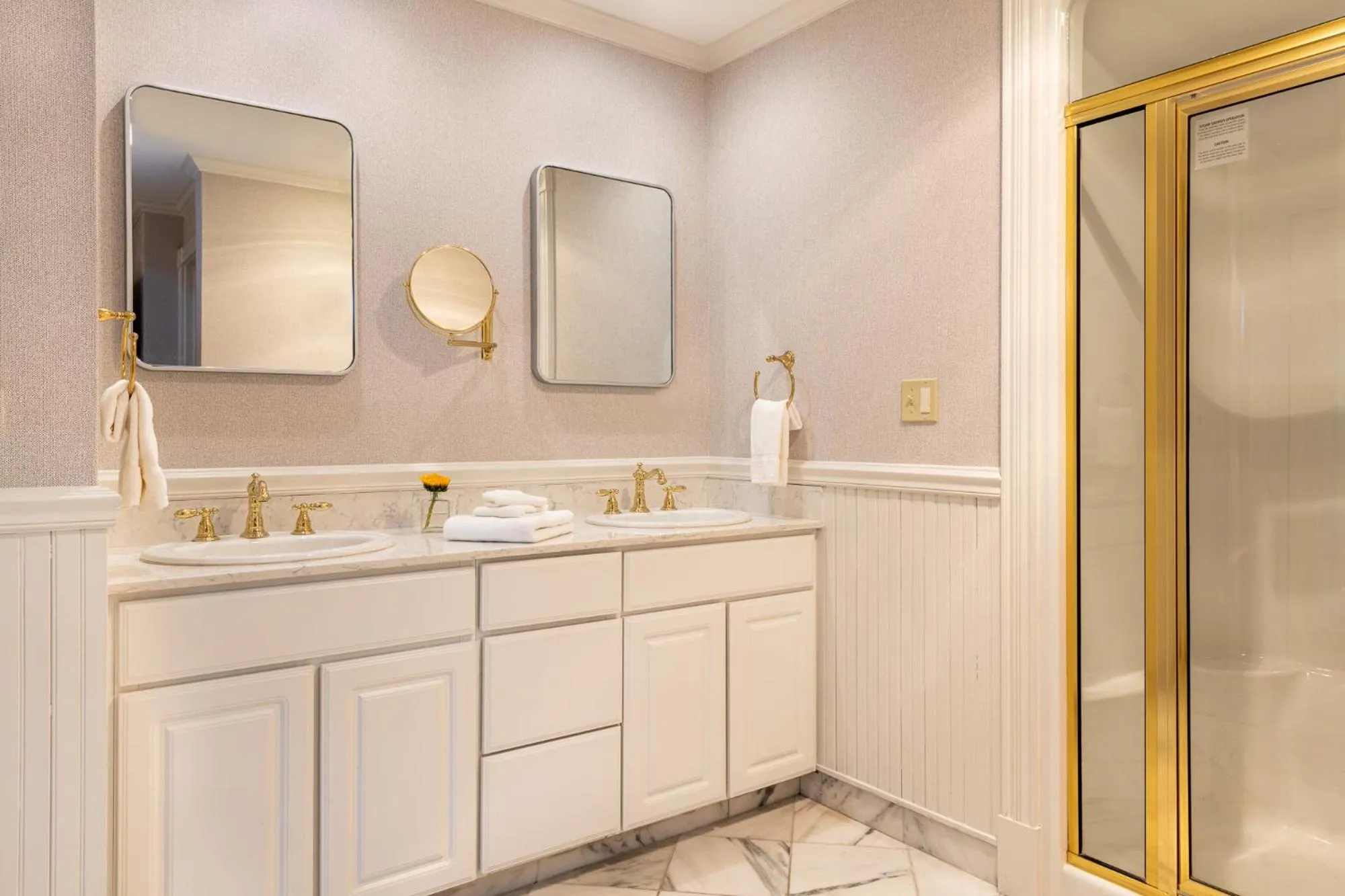 Shower in The Wentworth