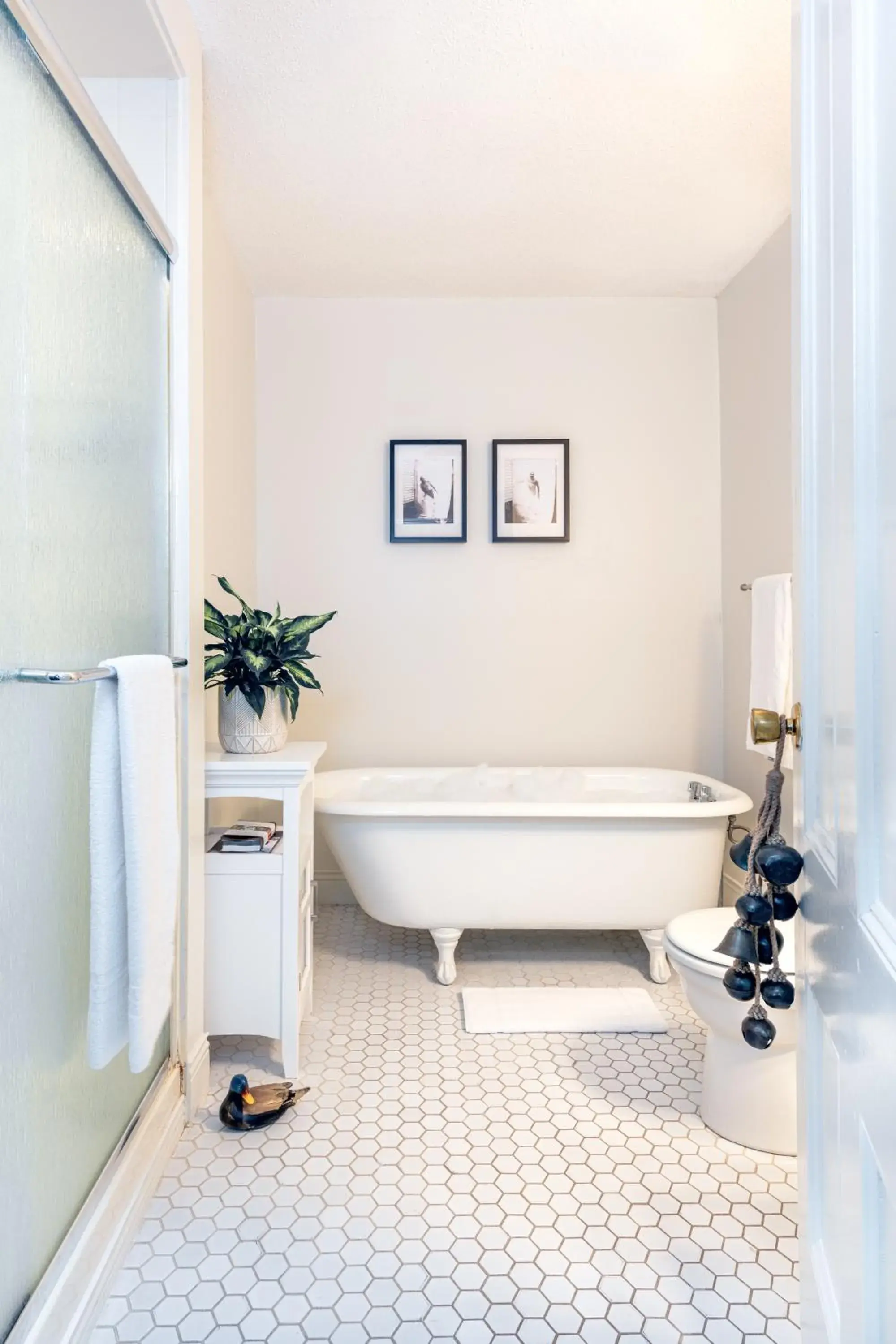 Double Room with Private Bathroom in The Wentworth Double Room with Private Bathroom in The Wentworth