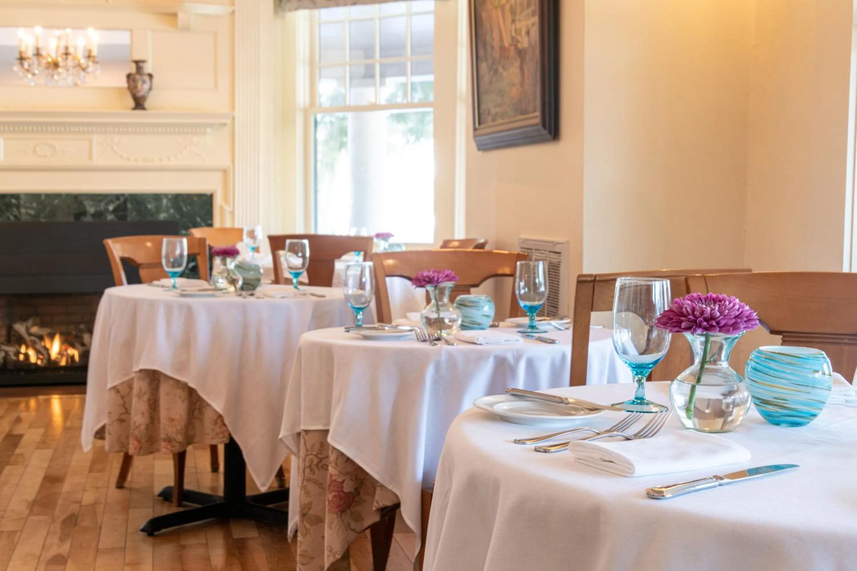 Restaurant/places to eat in The Wentworth