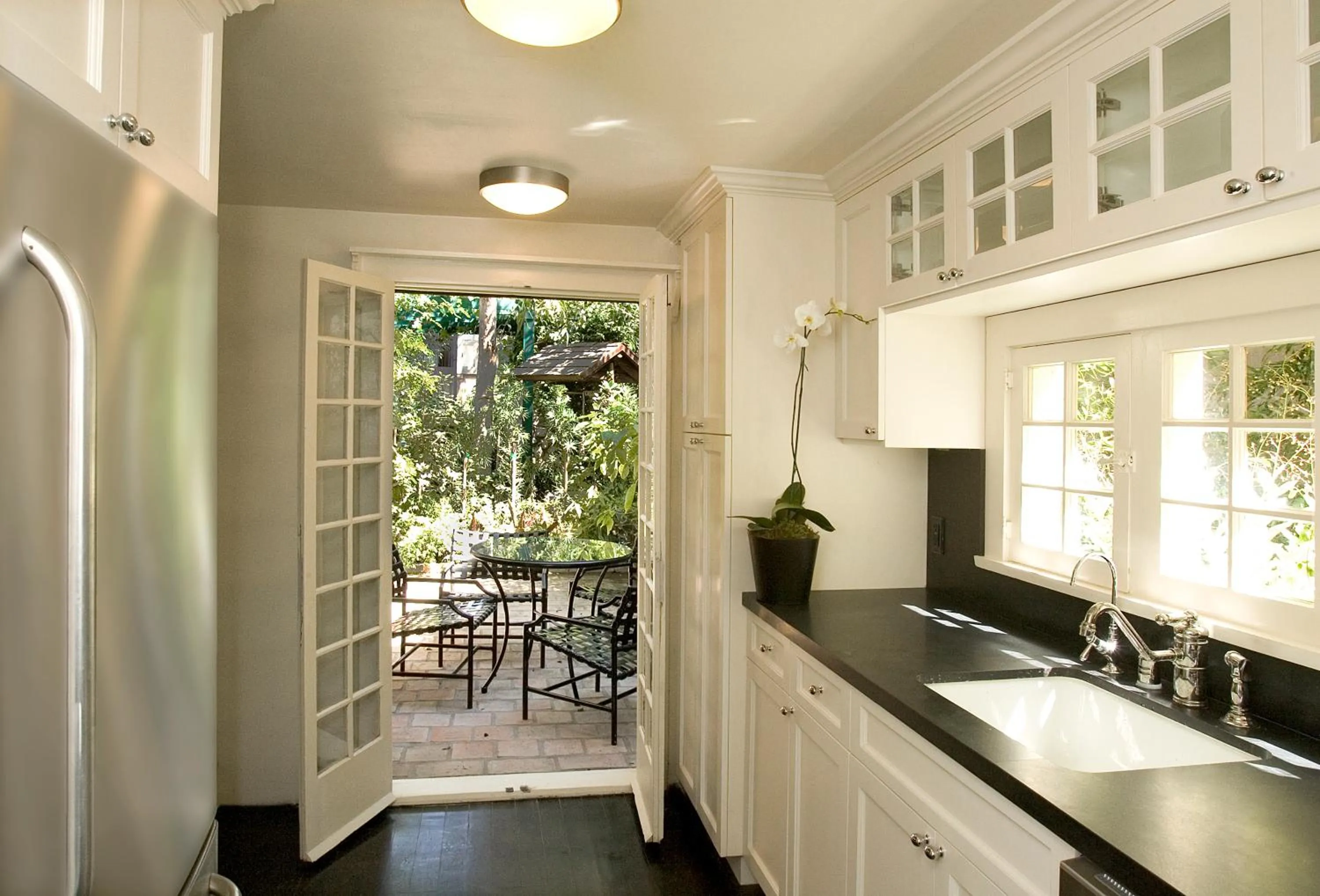 Kitchen or kitchenette in The Charlie West Hollywood