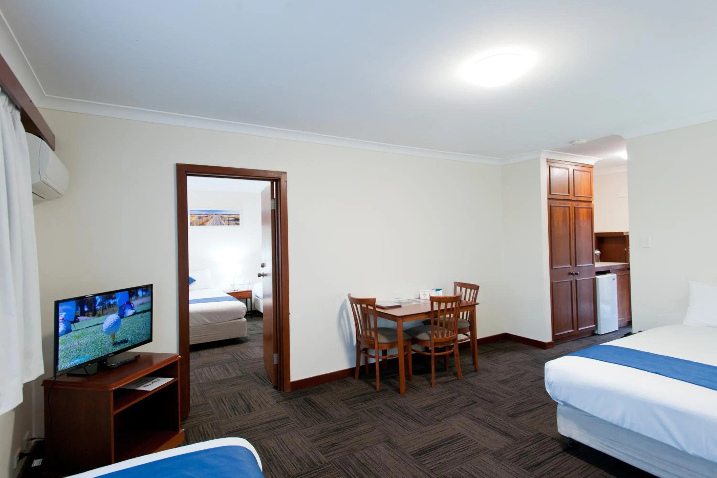 Bedroom in Admiral Motel Bunbury