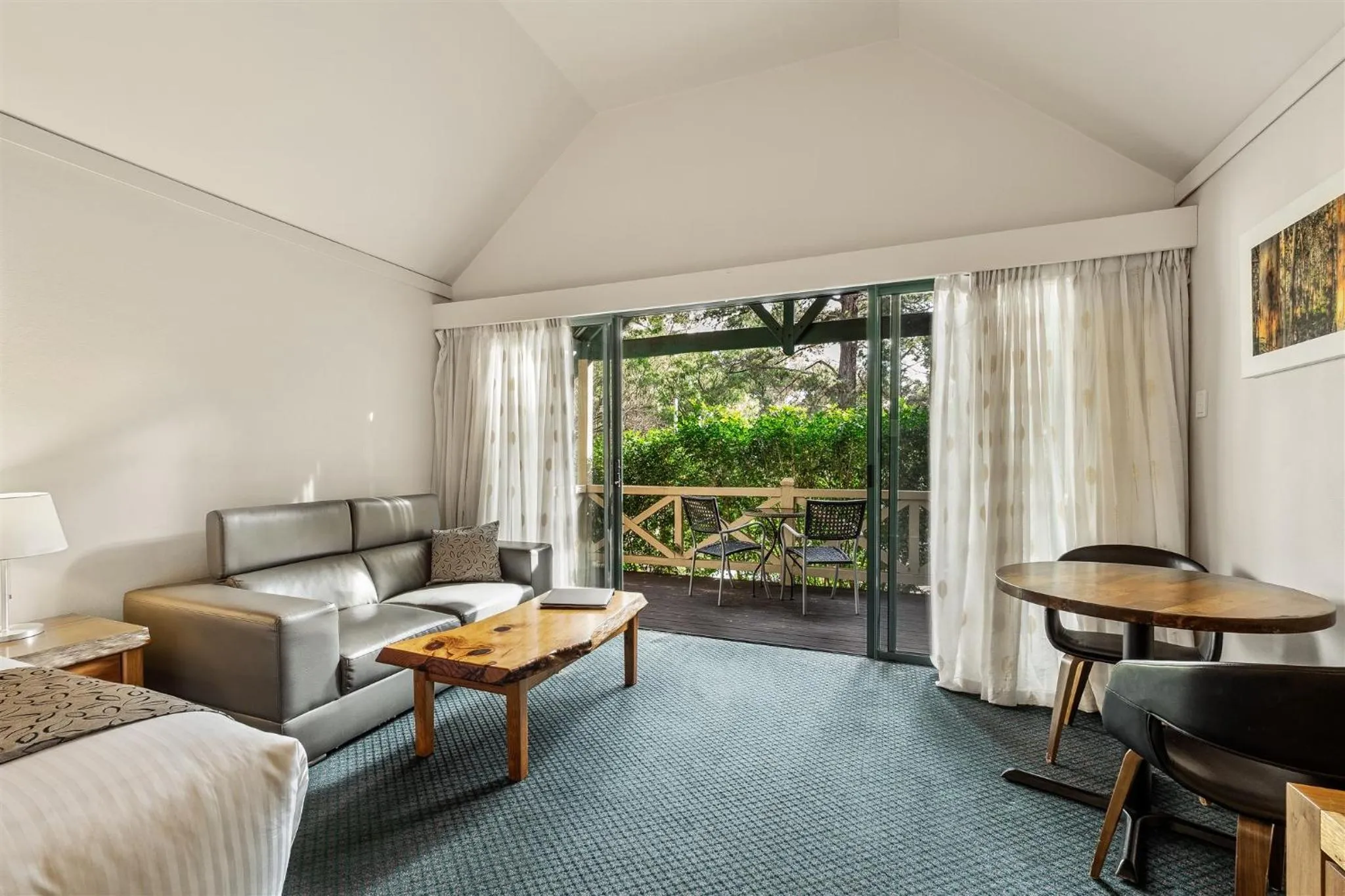 View (from property/room), Bed in Heritage Trail Lodge