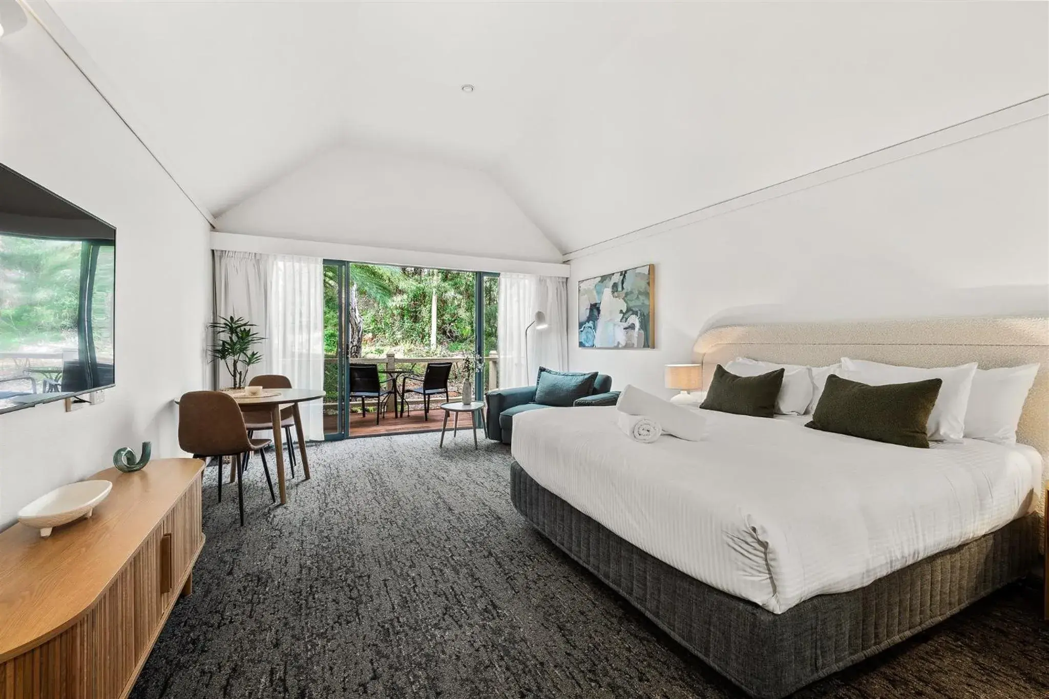 Superior Spa Suite in Heritage Trail Lodge Superior Spa Suite in Heritage Trail Lodge