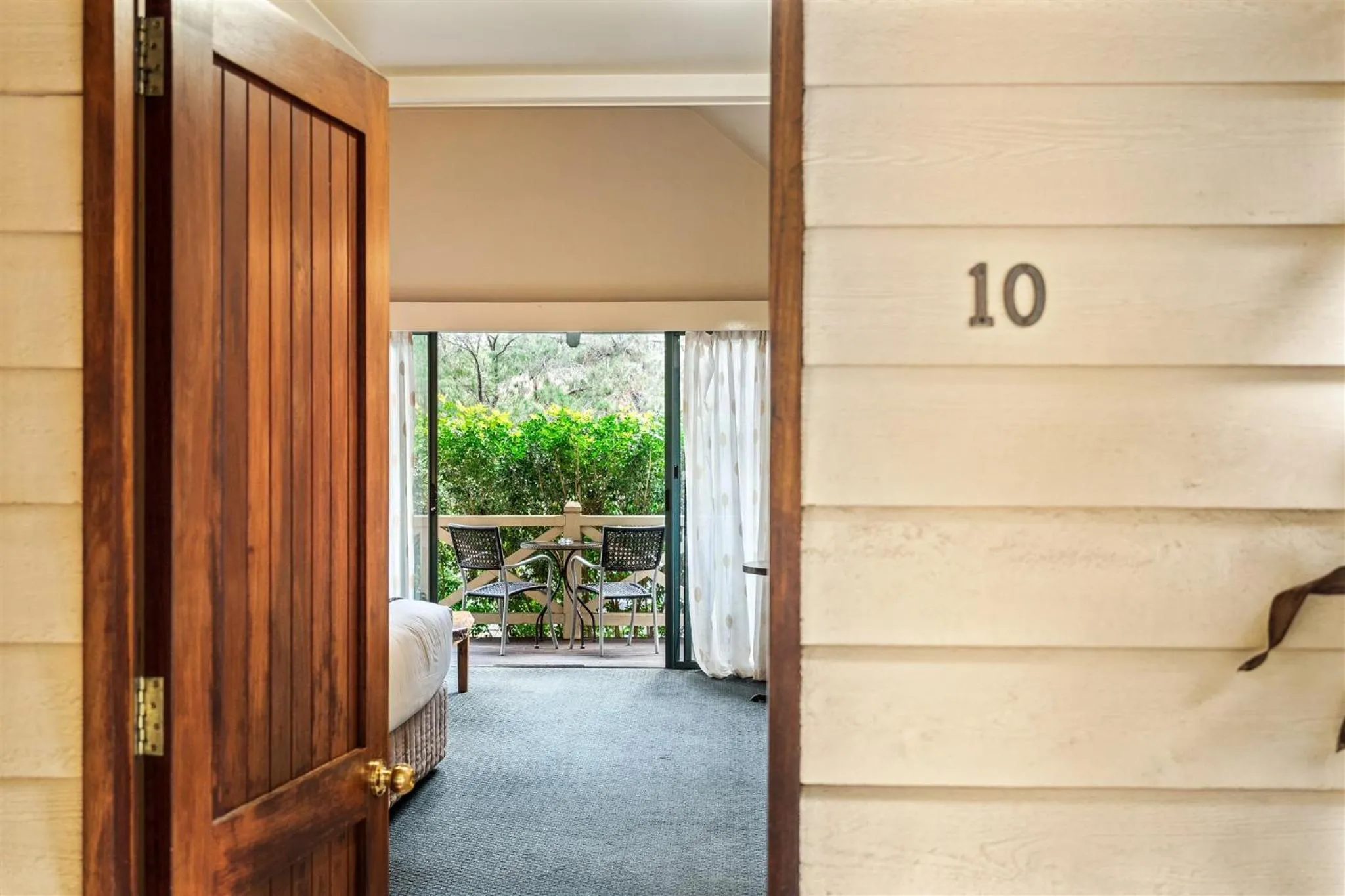 Facade/entrance in Heritage Trail Lodge