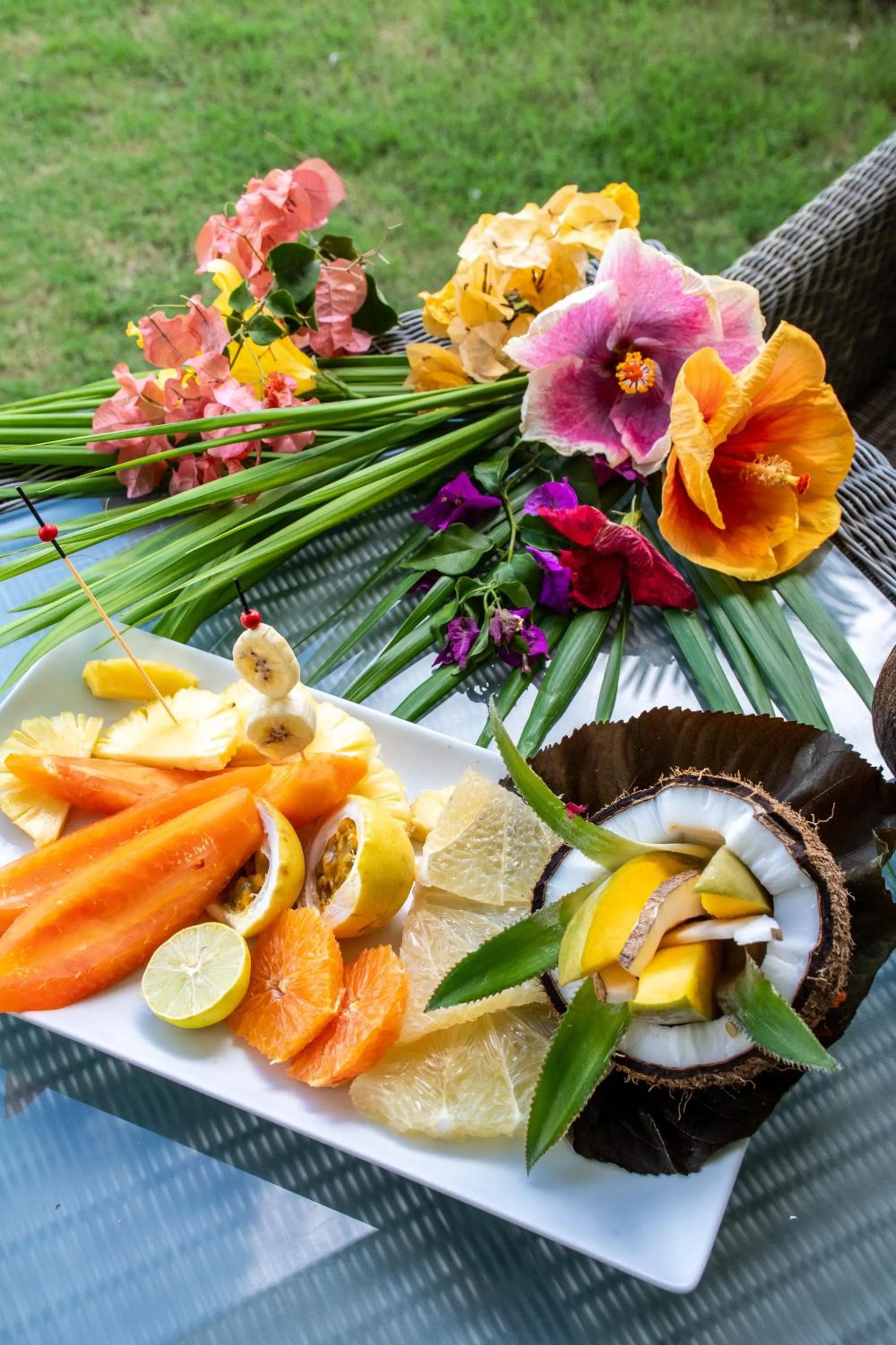 Food and drinks in InterContinental Tahiti Resort & Spa by IHG