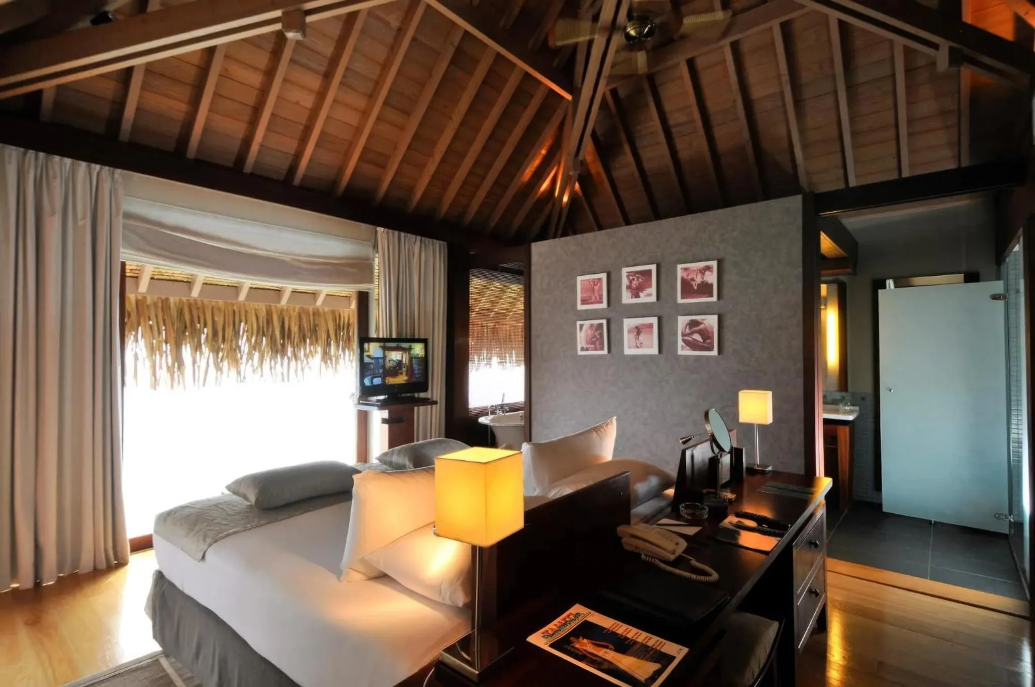 Photo of the whole room in InterContinental Tahiti Resort & Spa by IHG