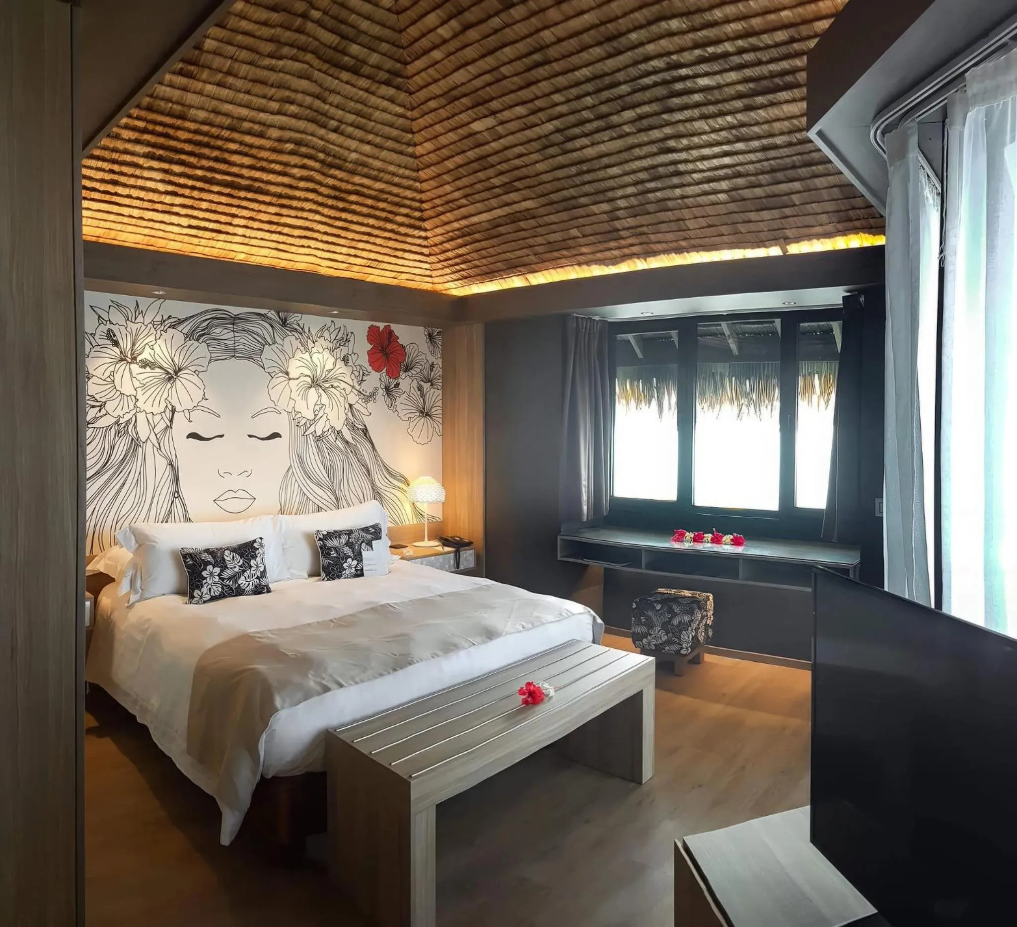 Photo of the whole room, Bed in InterContinental Tahiti Resort & Spa by IHG