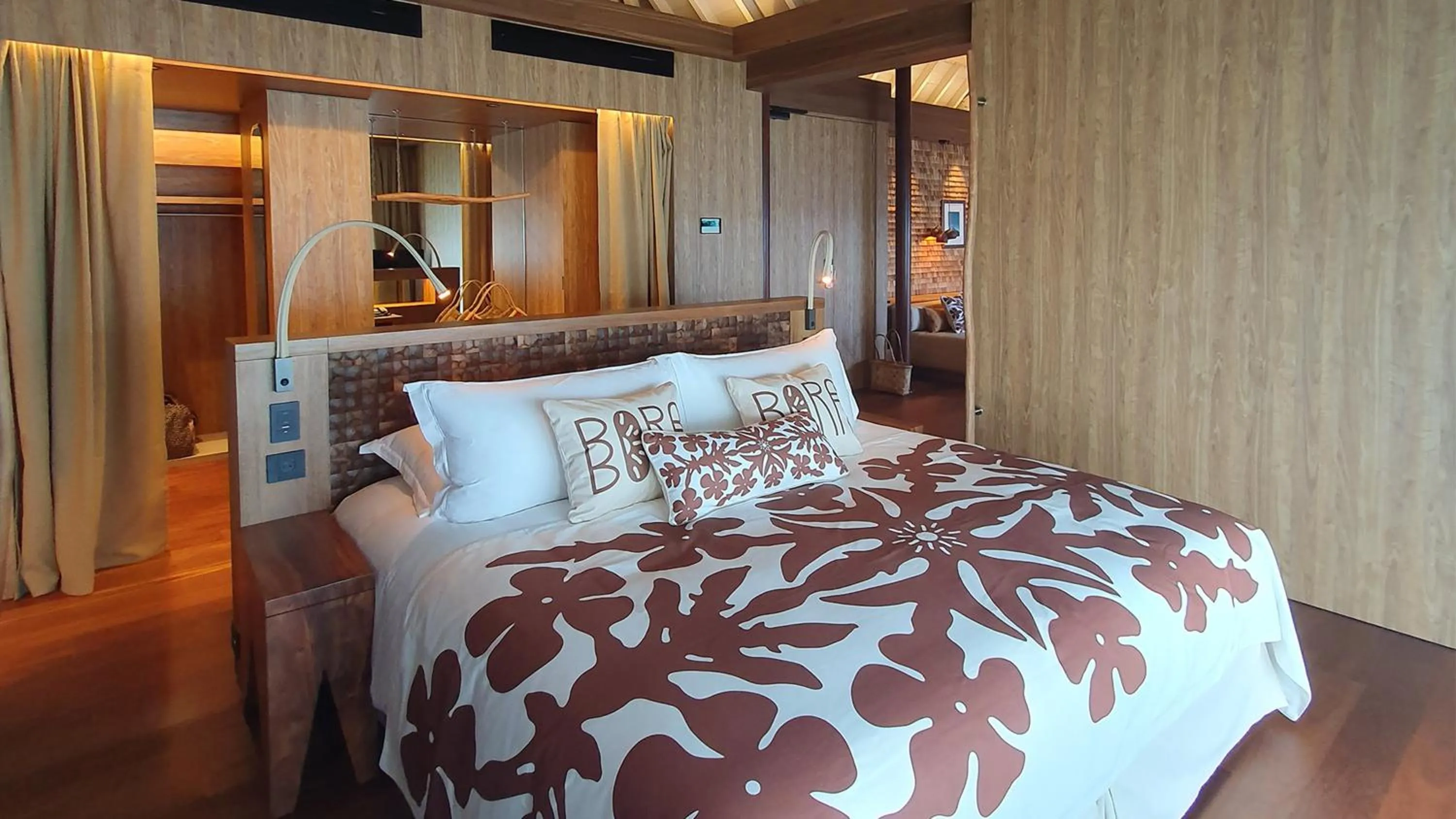 Photo of the whole room, Bed in InterContinental Tahiti Resort & Spa by IHG