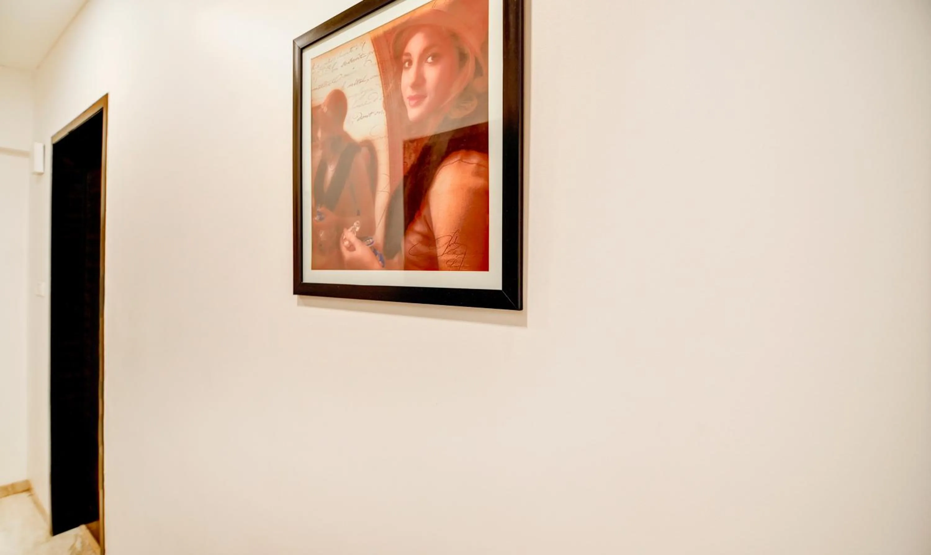 Decorative detail in Treebo Kuval Inn