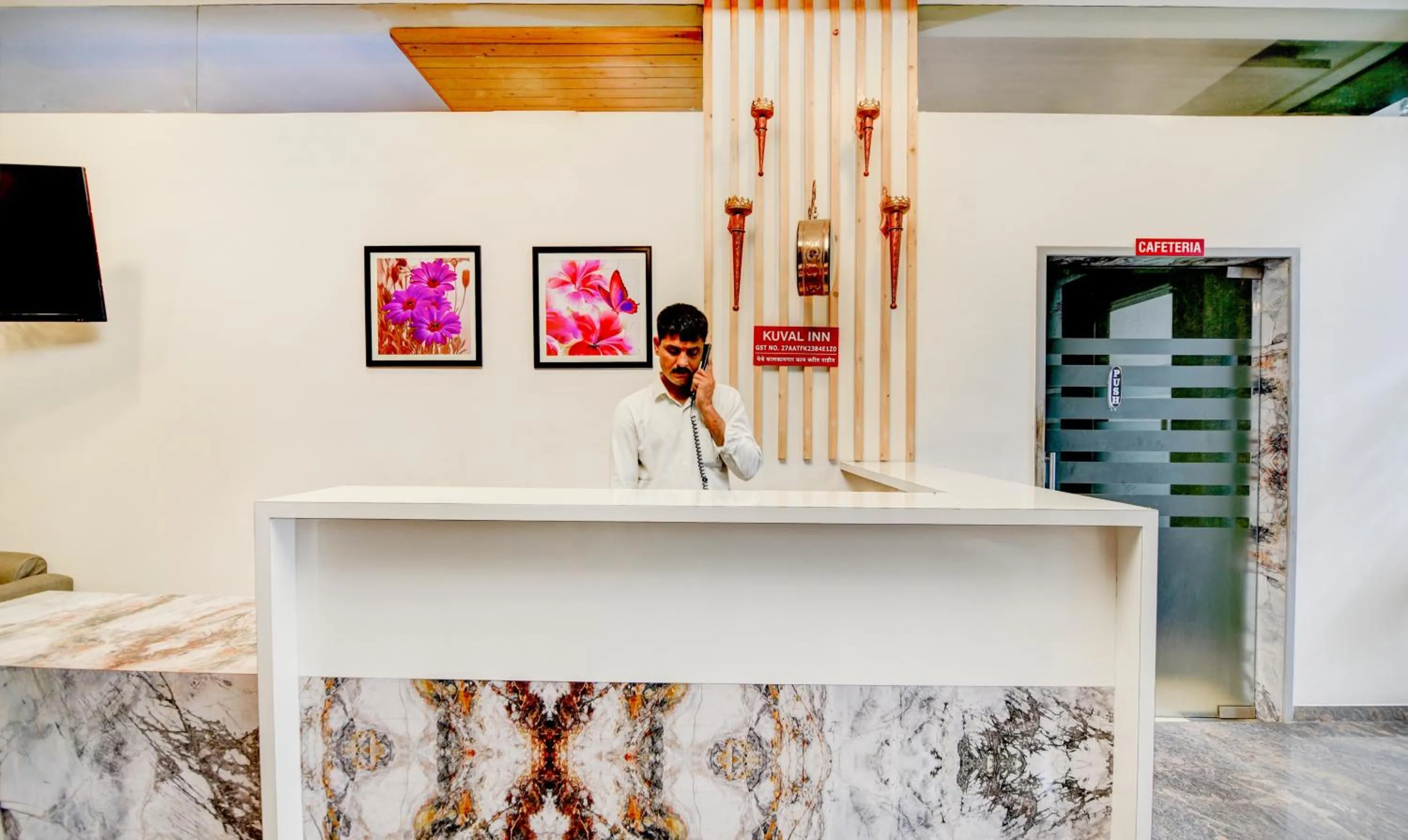 Lobby or reception in Treebo Kuval Inn