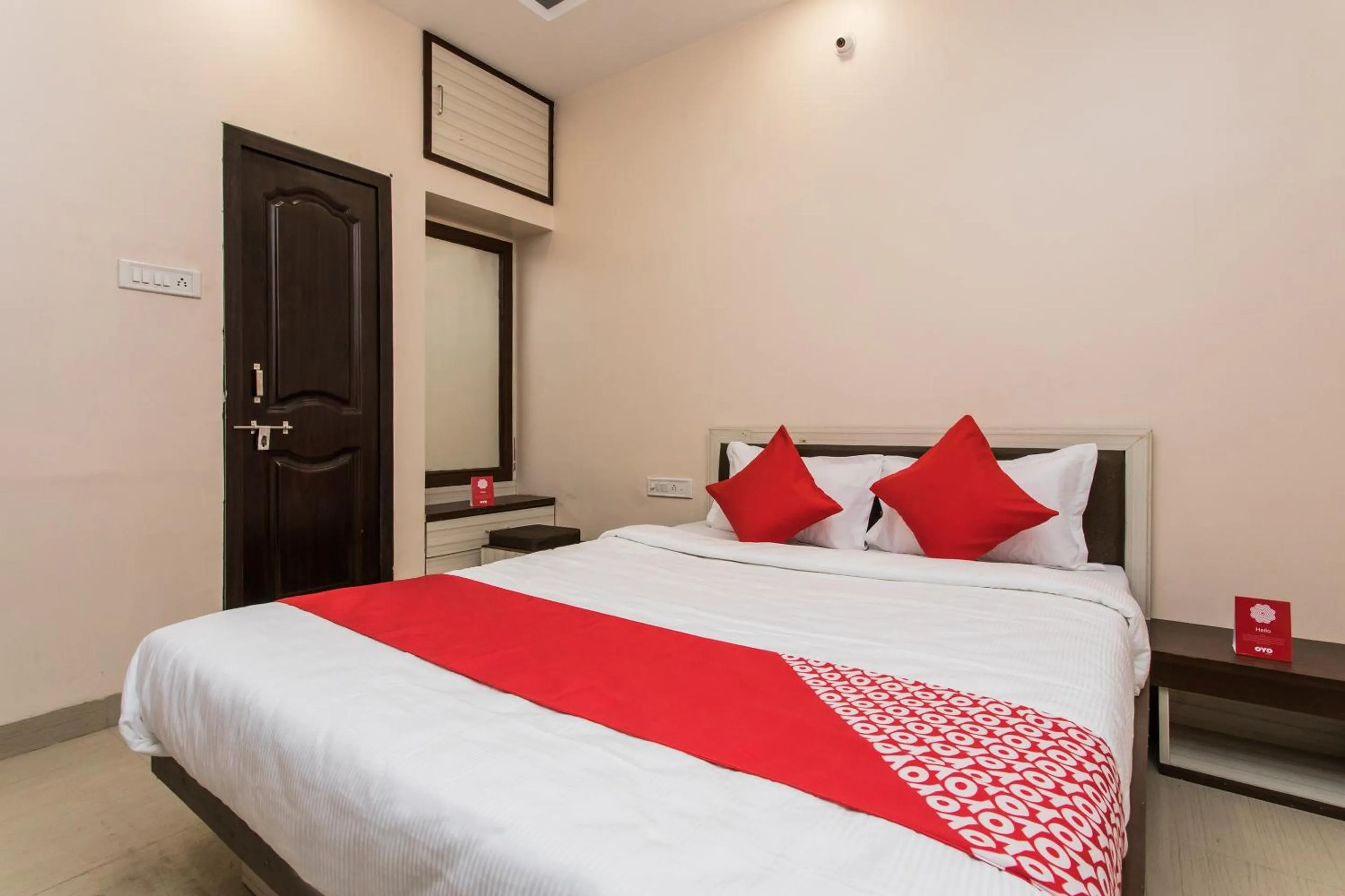 Bedroom, Bed in Hotel O Madhur Inn