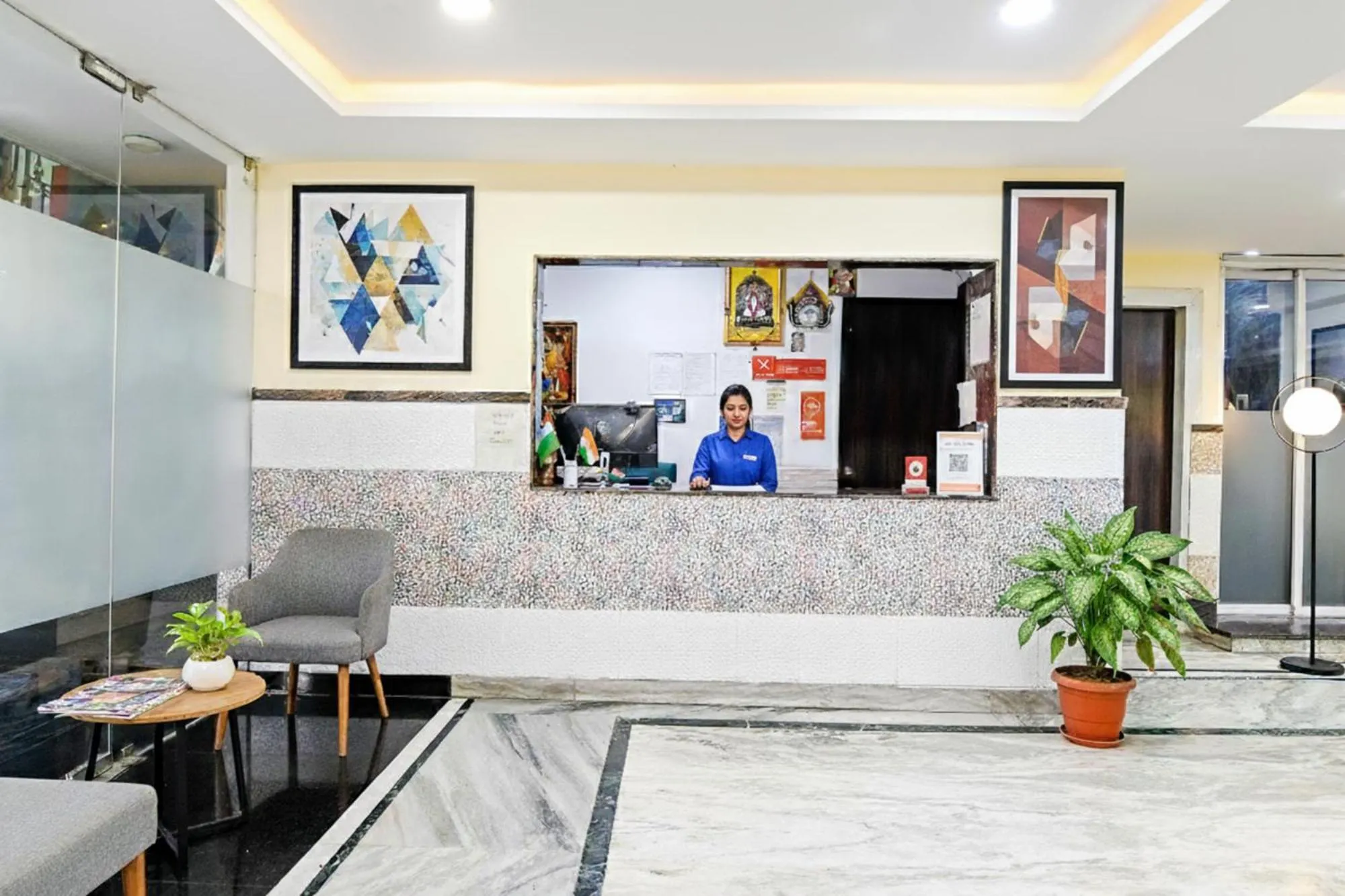 Lobby or reception in FabHotel Saltlake Palace - Nr Anandlok Hospital