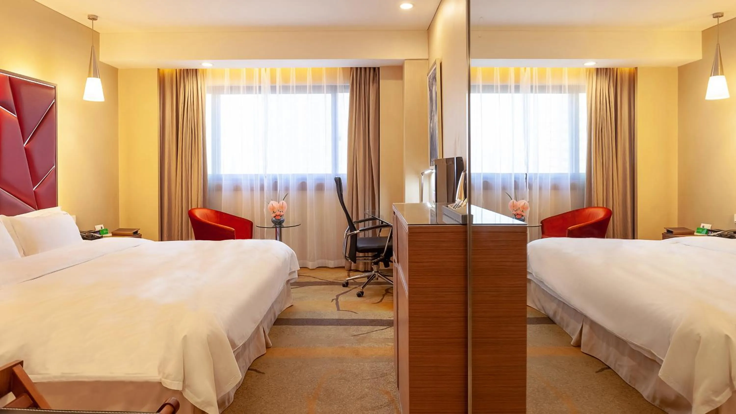 Photo of the whole room in Holiday Inn Hefei by IHG