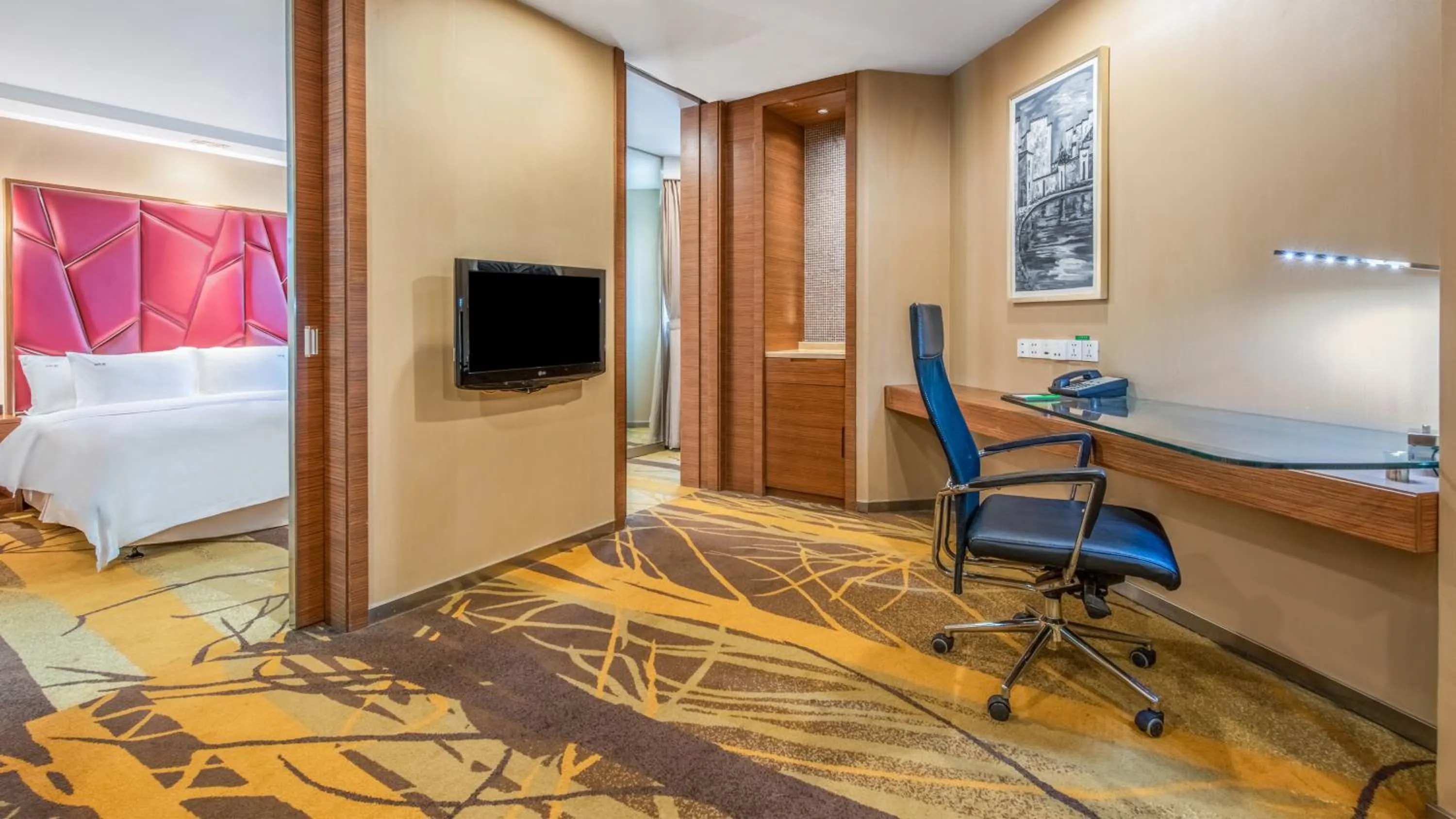 Photo of the whole room in Holiday Inn Hefei by IHG