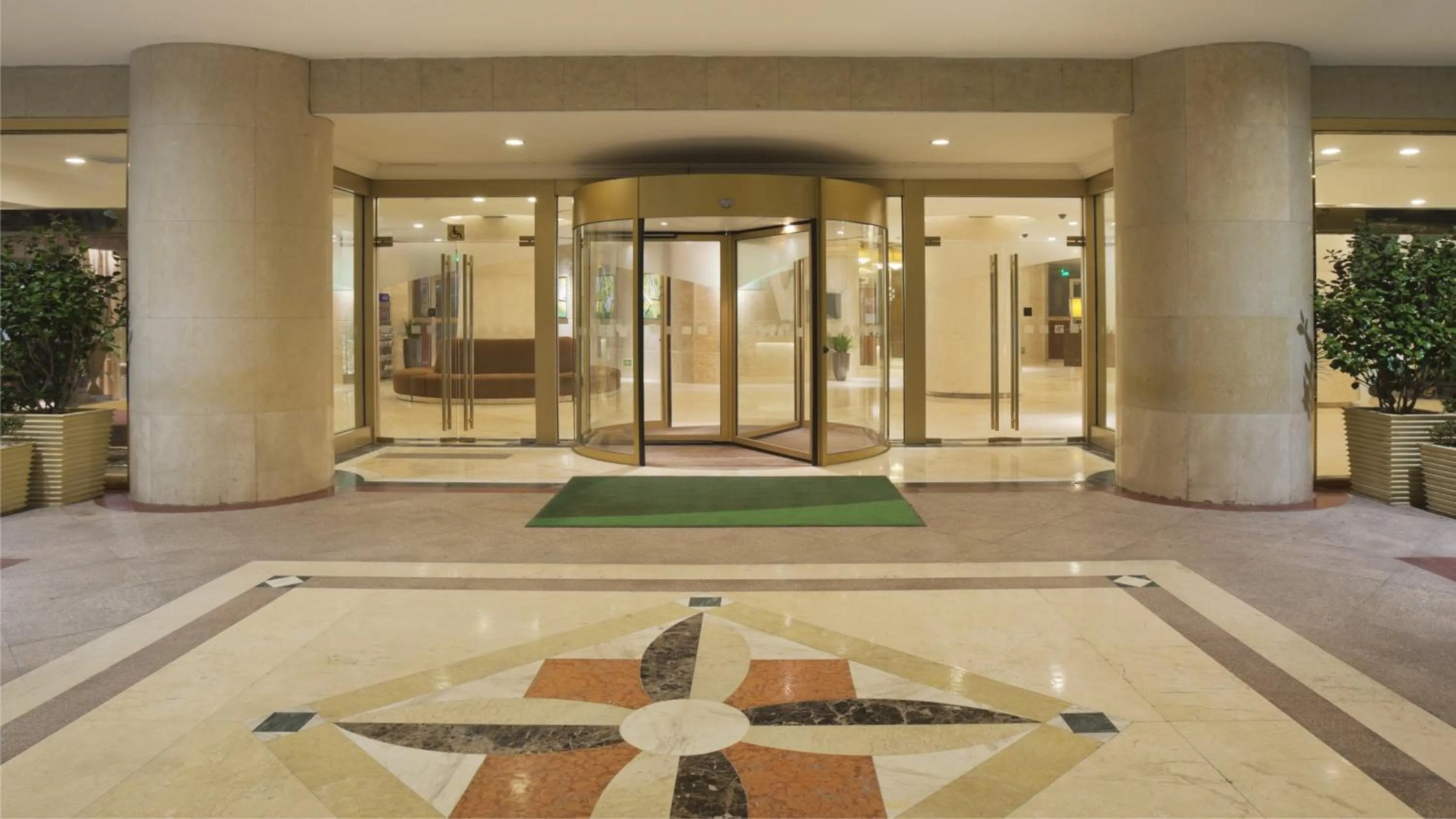 Property building in Holiday Inn Hefei by IHG