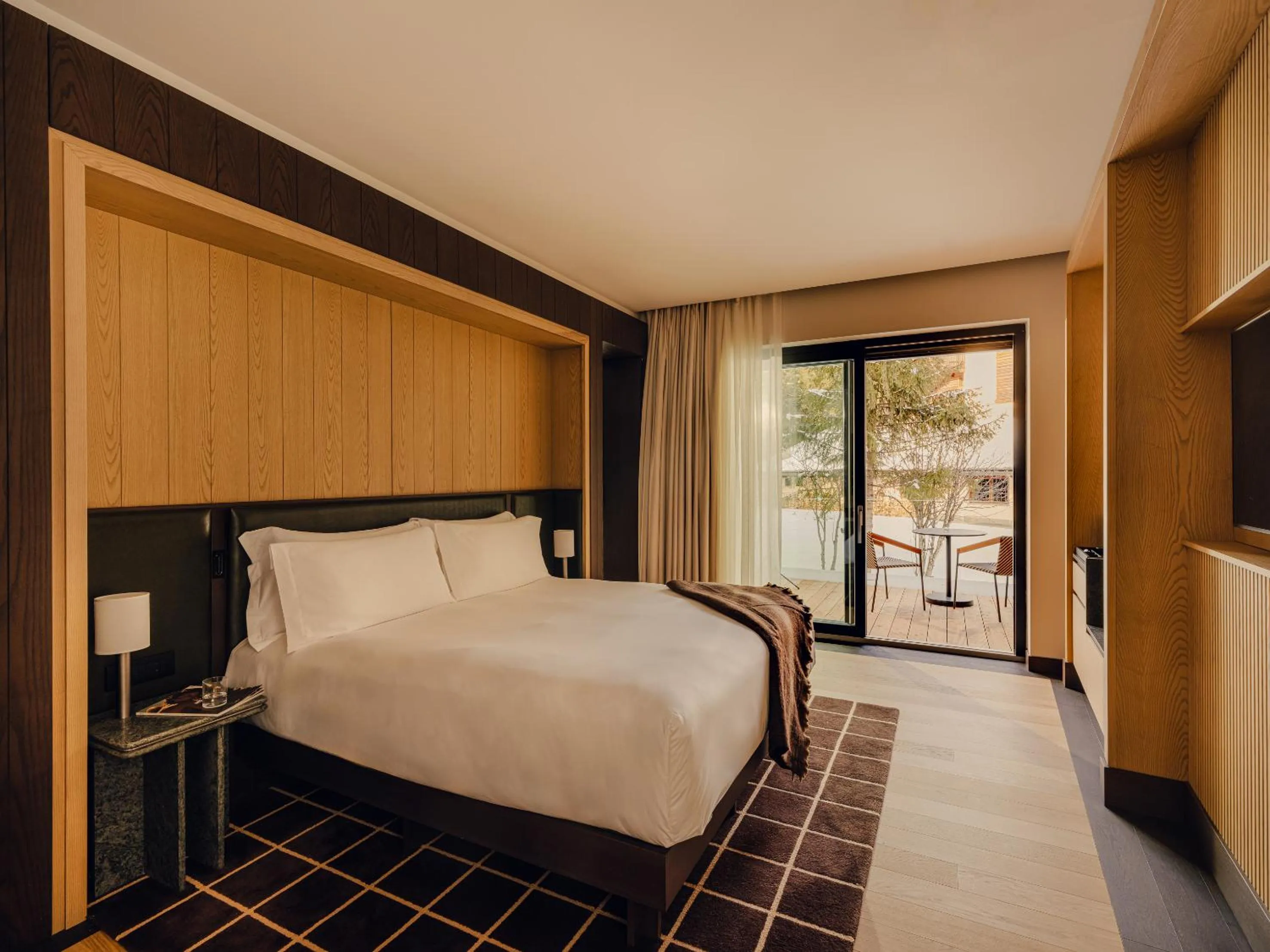 Bedroom, Bed in Aethos Hotel Monterosa