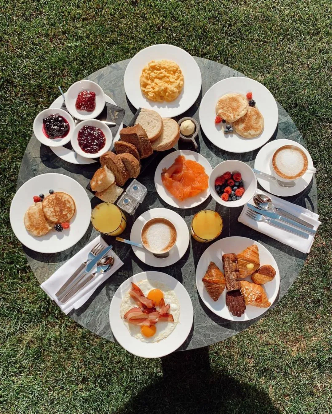 Breakfast in Aethos Monterosa