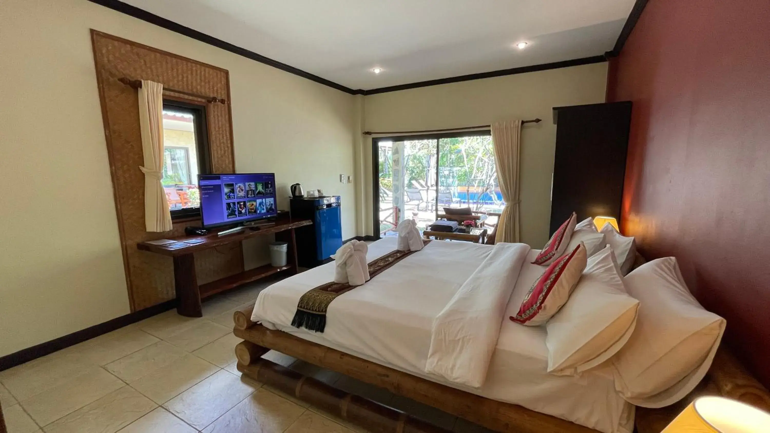 Double Room with Pool View in Garden Resort Double Room with Pool View in Garden Resort