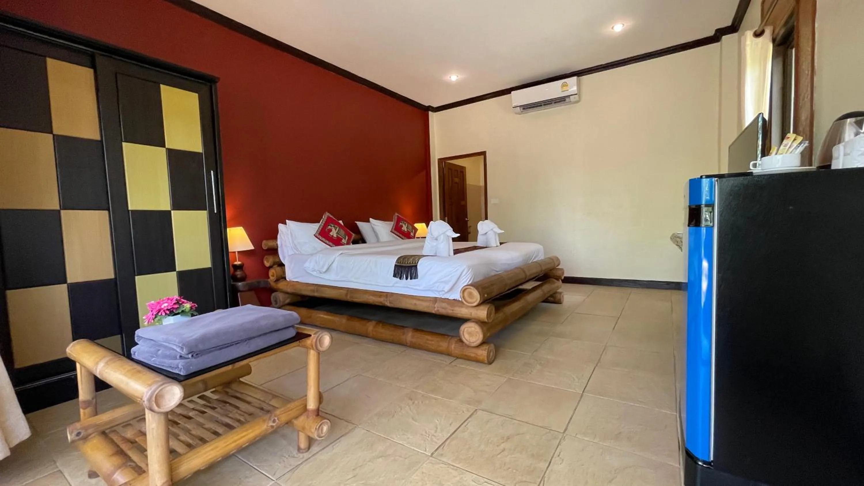 Decorative detail, Bed in Garden Resort