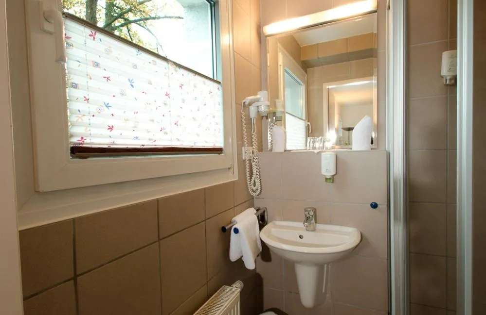 Bathroom in BioHotel Kassel Wilhelmshöher Tor