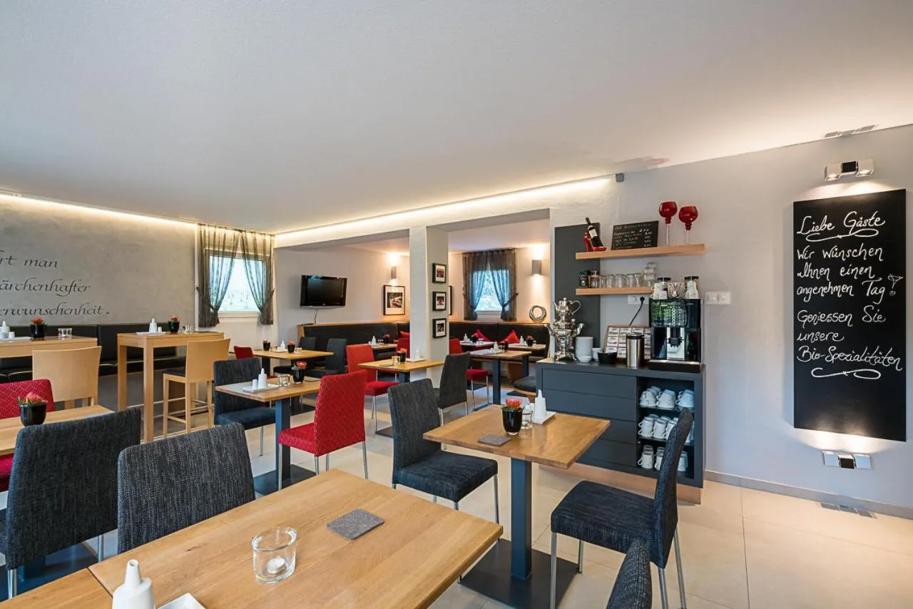 Restaurant/places to eat in BioHotel Kassel Wilhelmshöher Tor