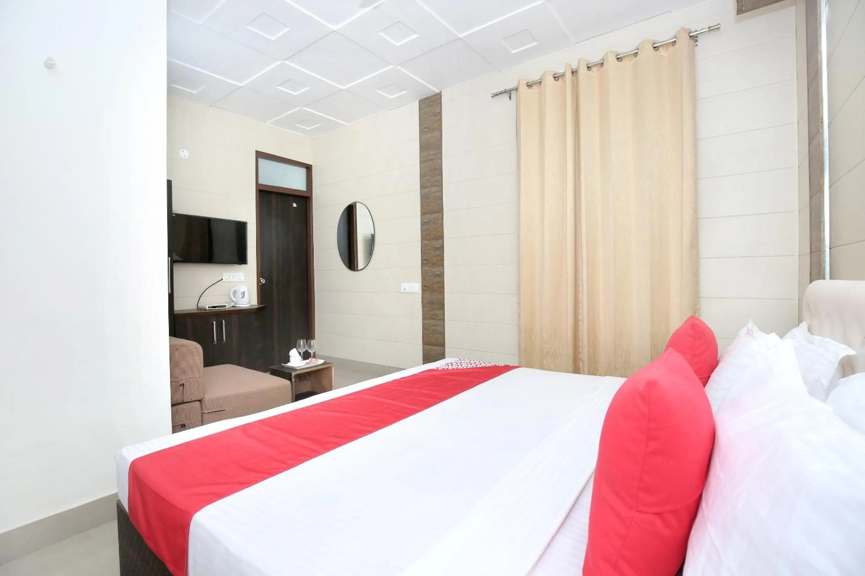 Bedroom, Bed in Collection O Gold Star