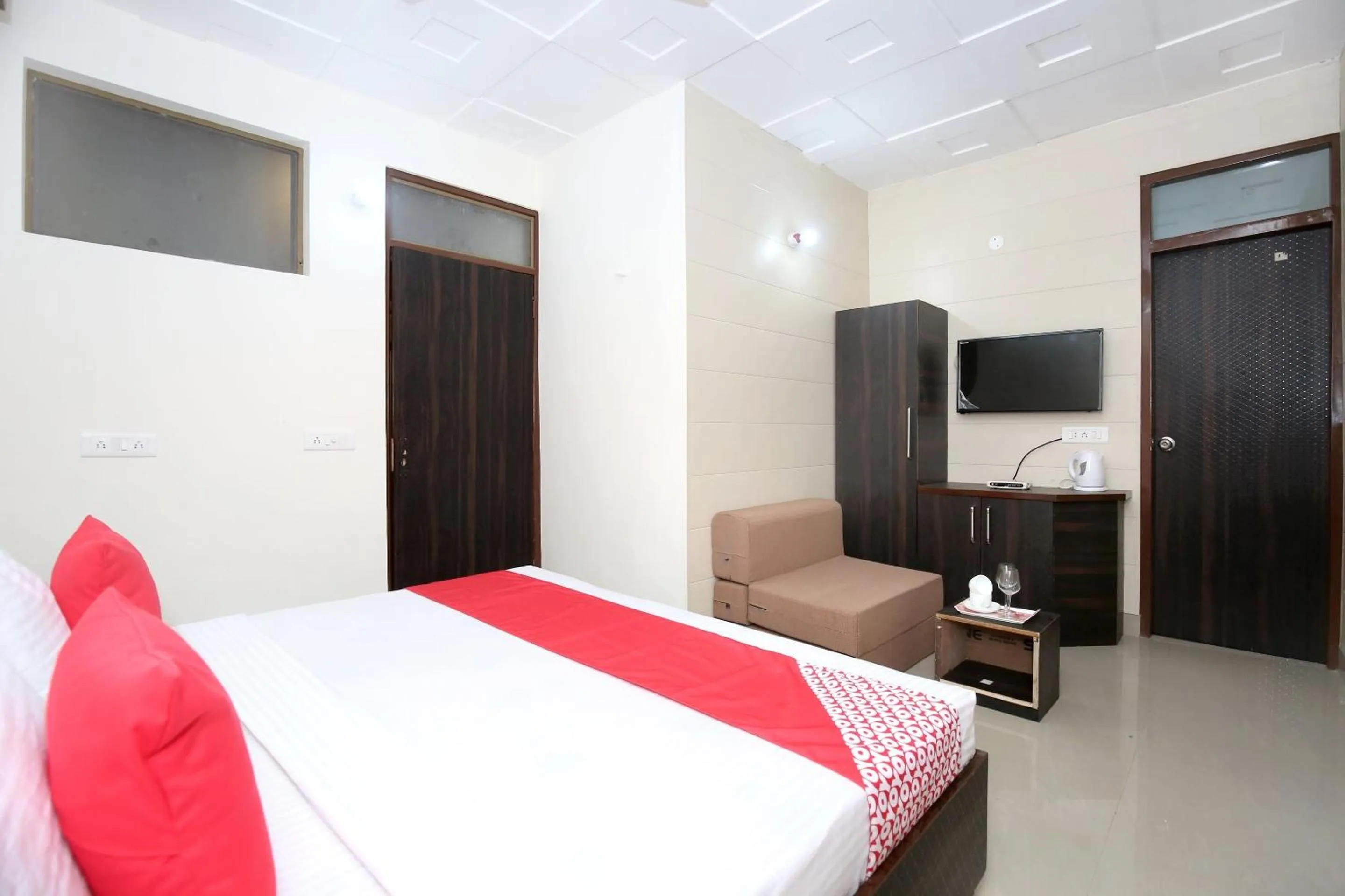 Bedroom, Bed in Collection O Gold Star