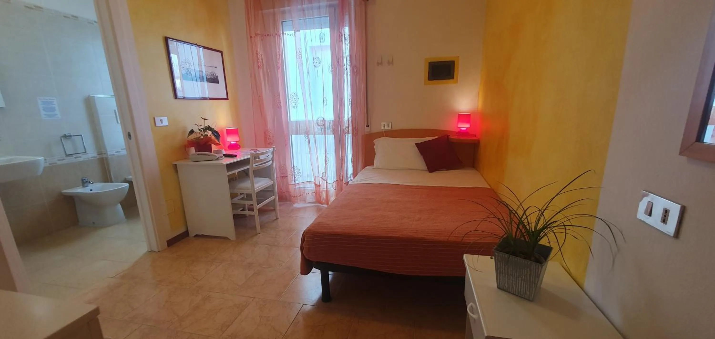 Bedroom, Bed in Hotel Nuova Graziosa