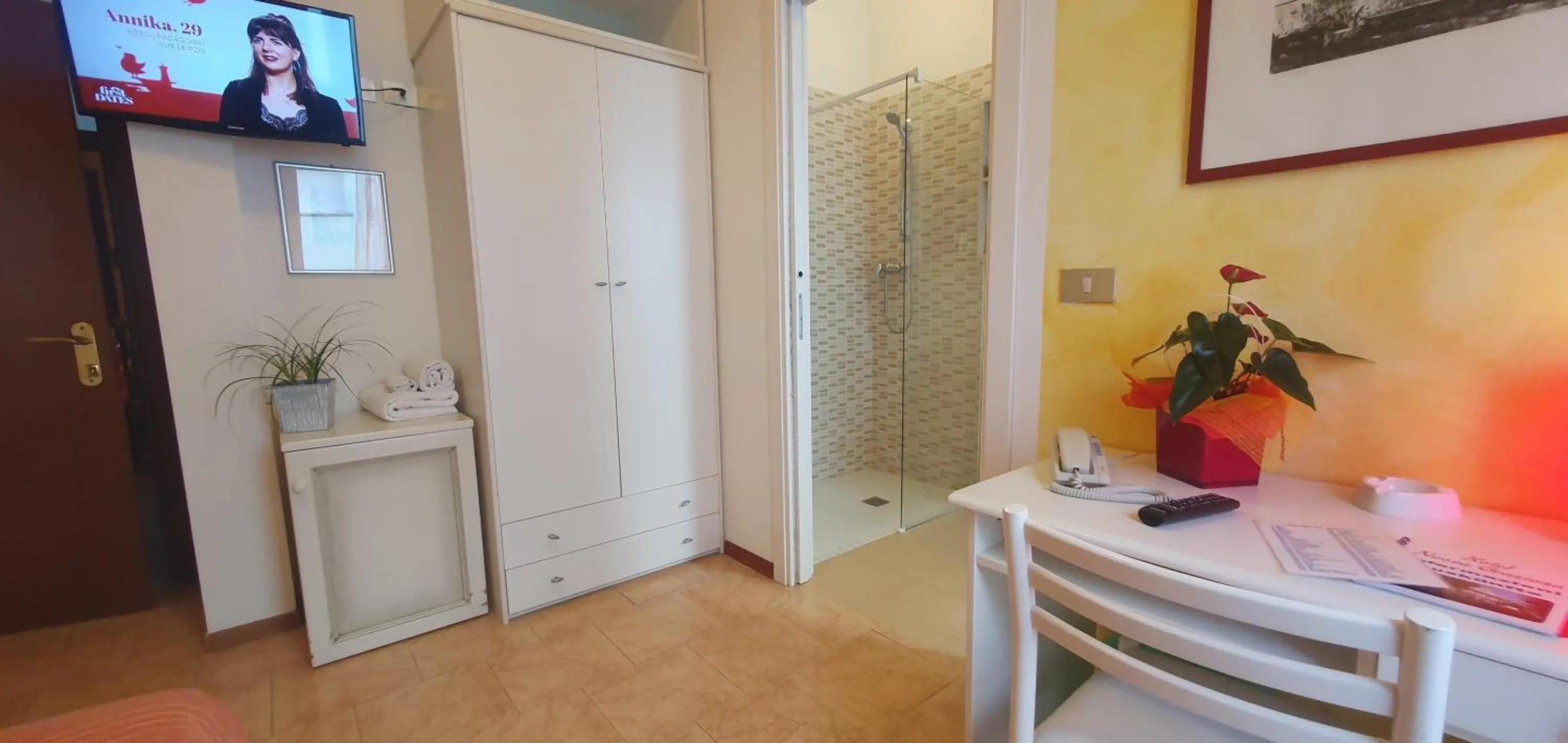 Shower in Hotel Nuova Graziosa