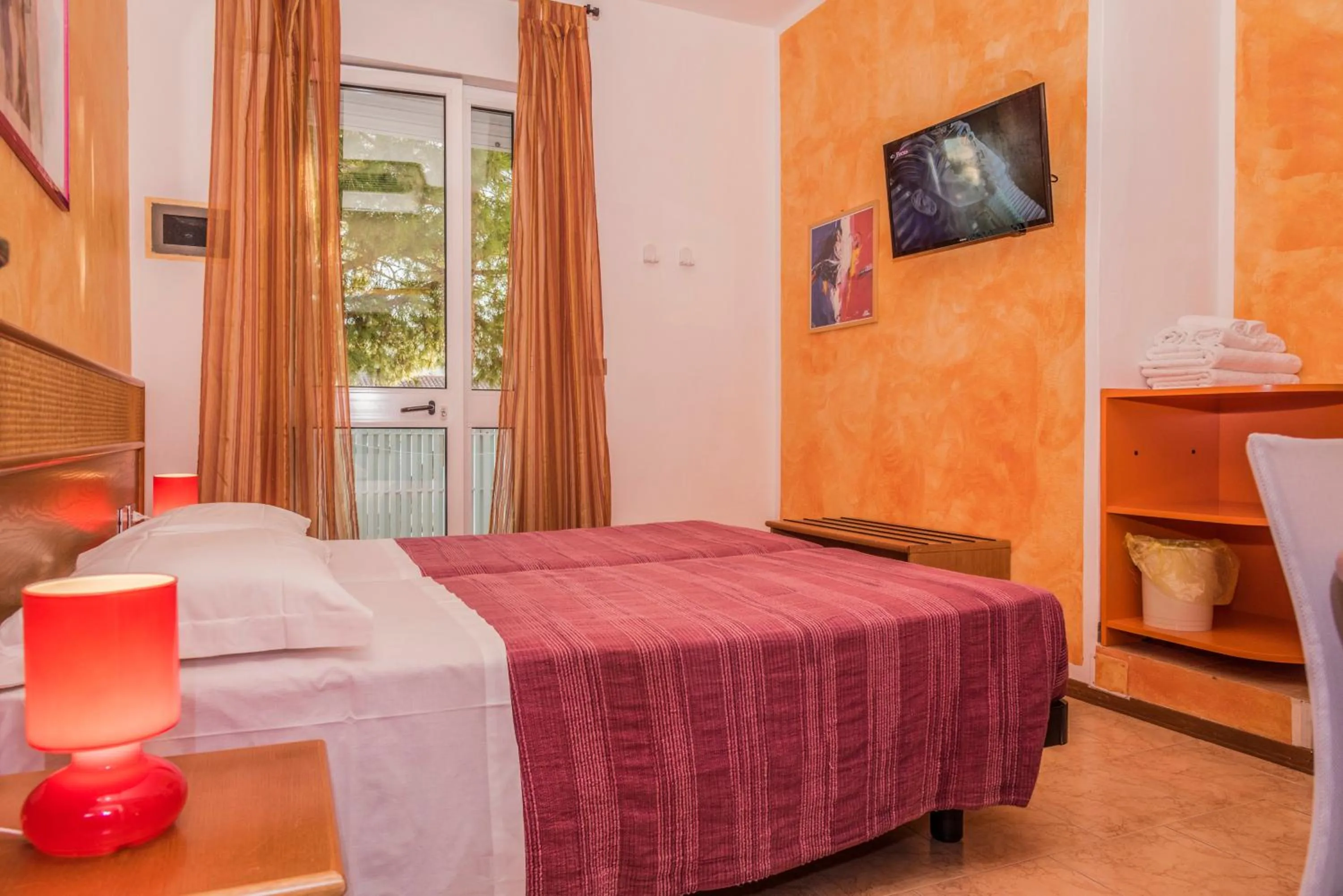 Bedroom, Bed in Hotel Nuova Graziosa