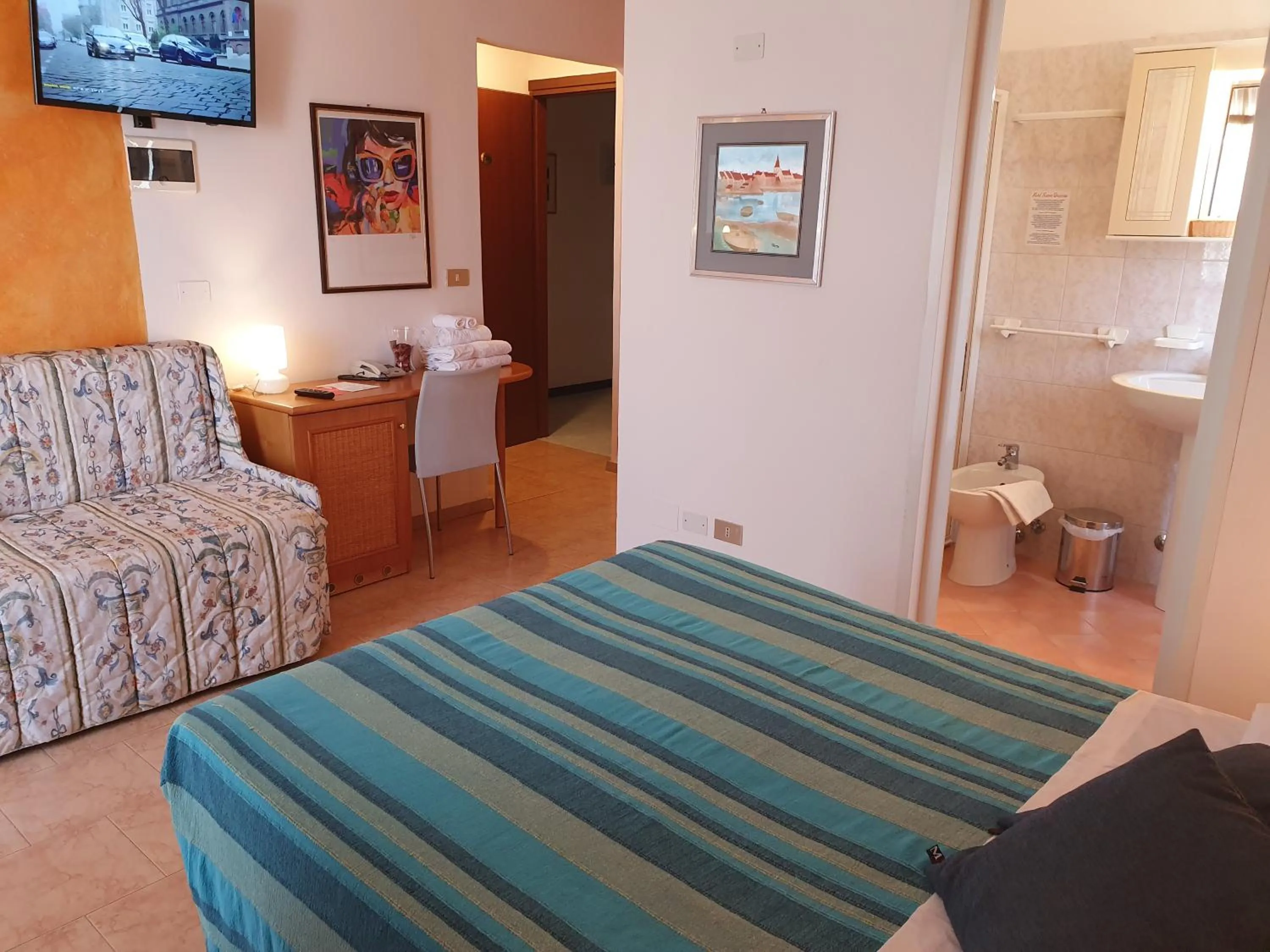 Photo of the whole room, Bed in Hotel Nuova Graziosa