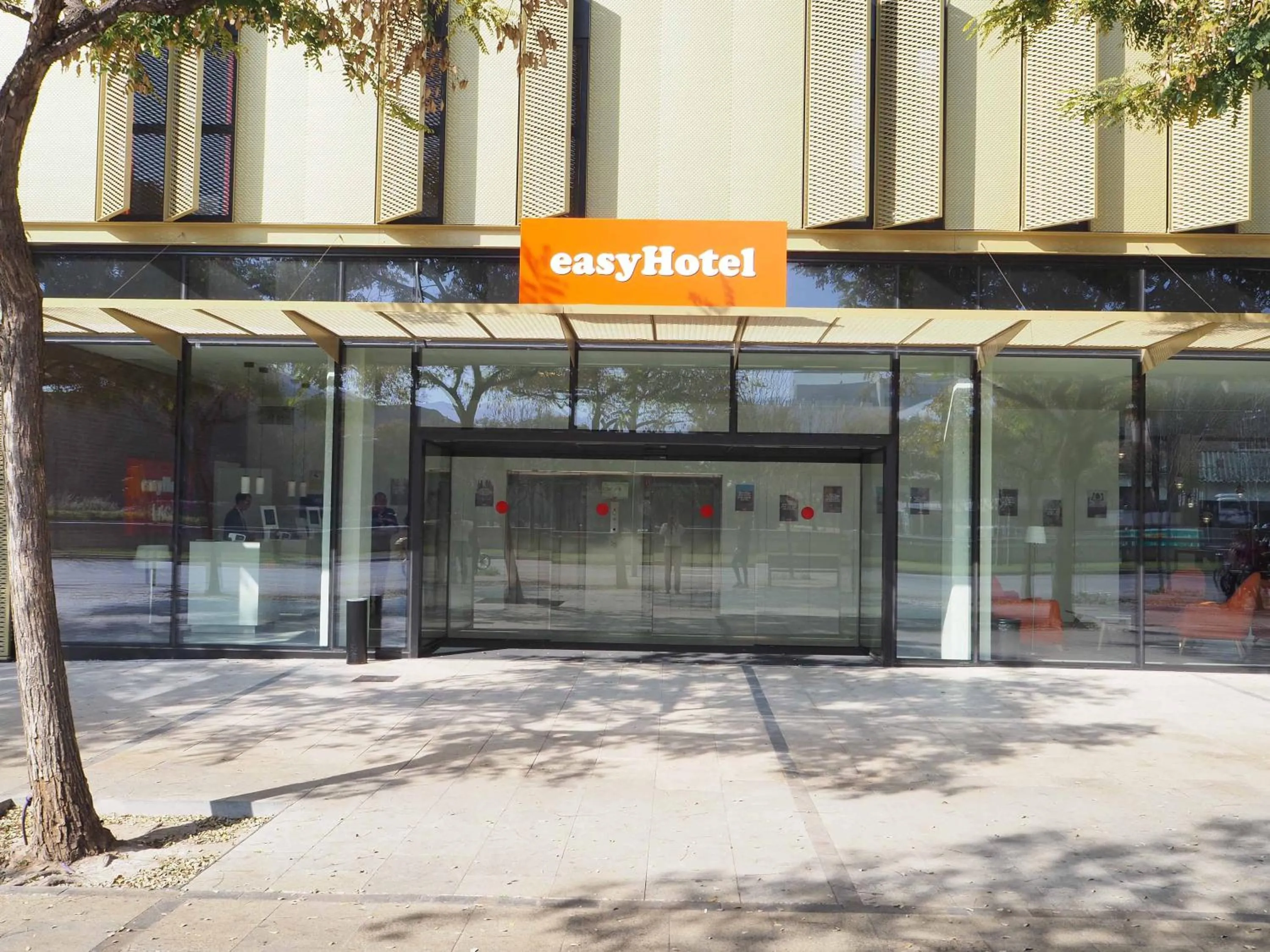Property building in easyHotel Barcelona Fira