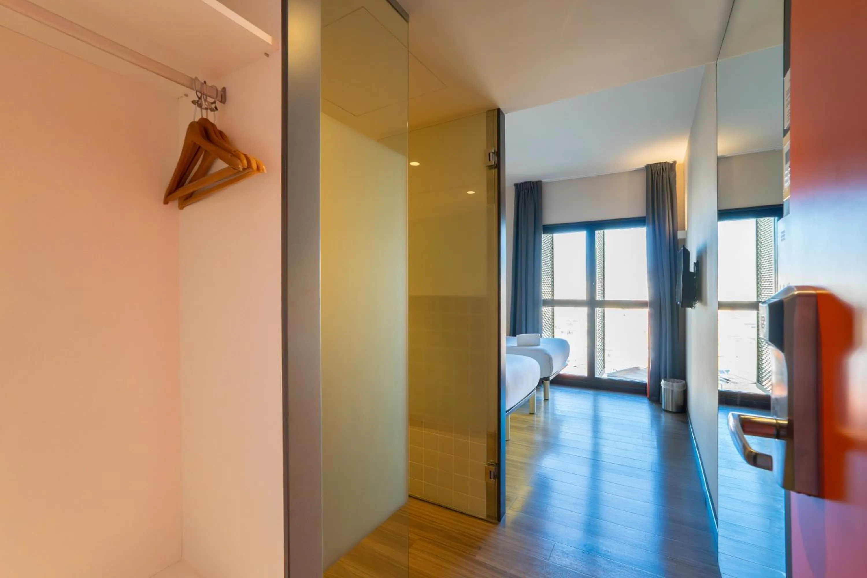 Bed in easyHotel Barcelona Fira