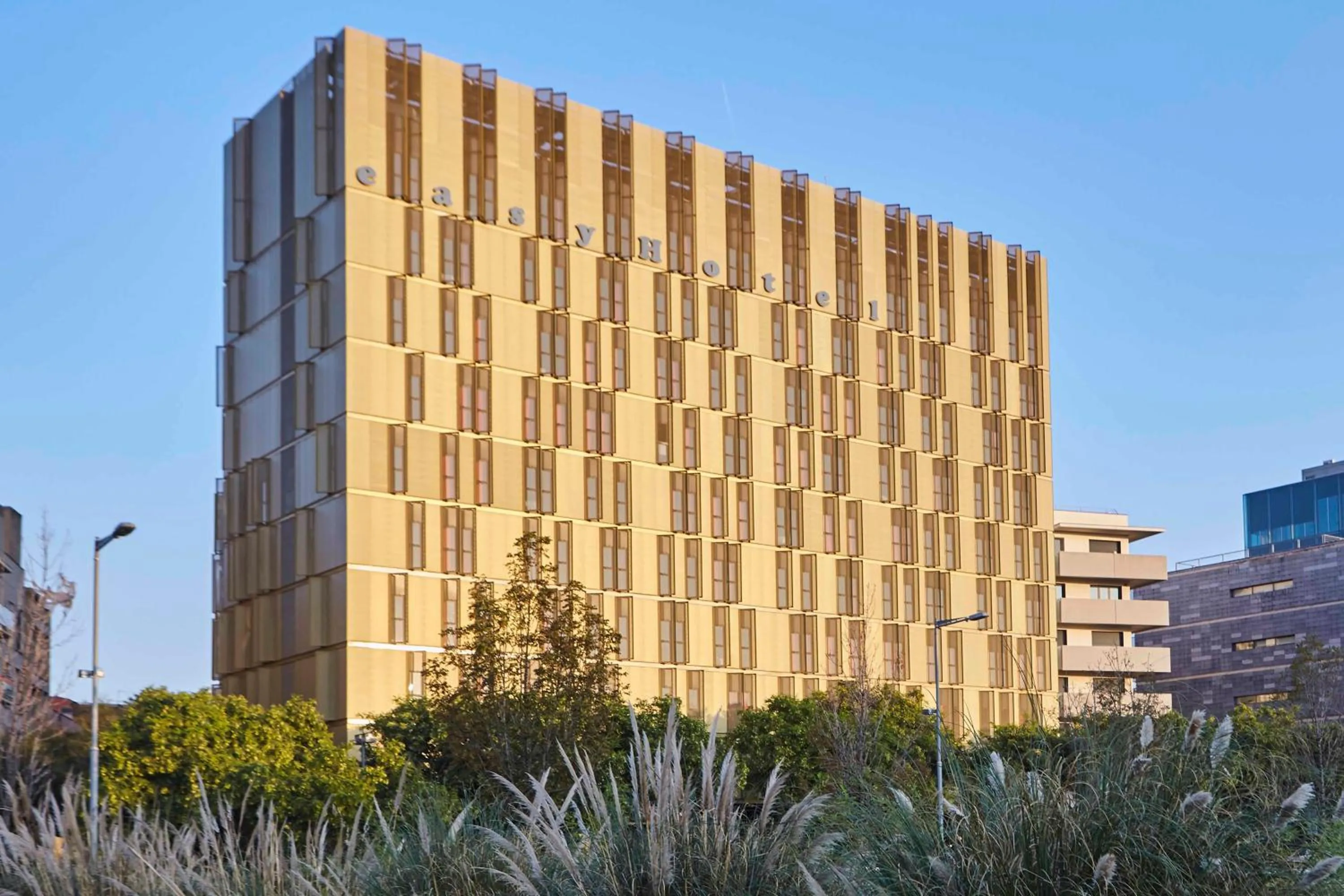 Property building in easyHotel Barcelona Fira