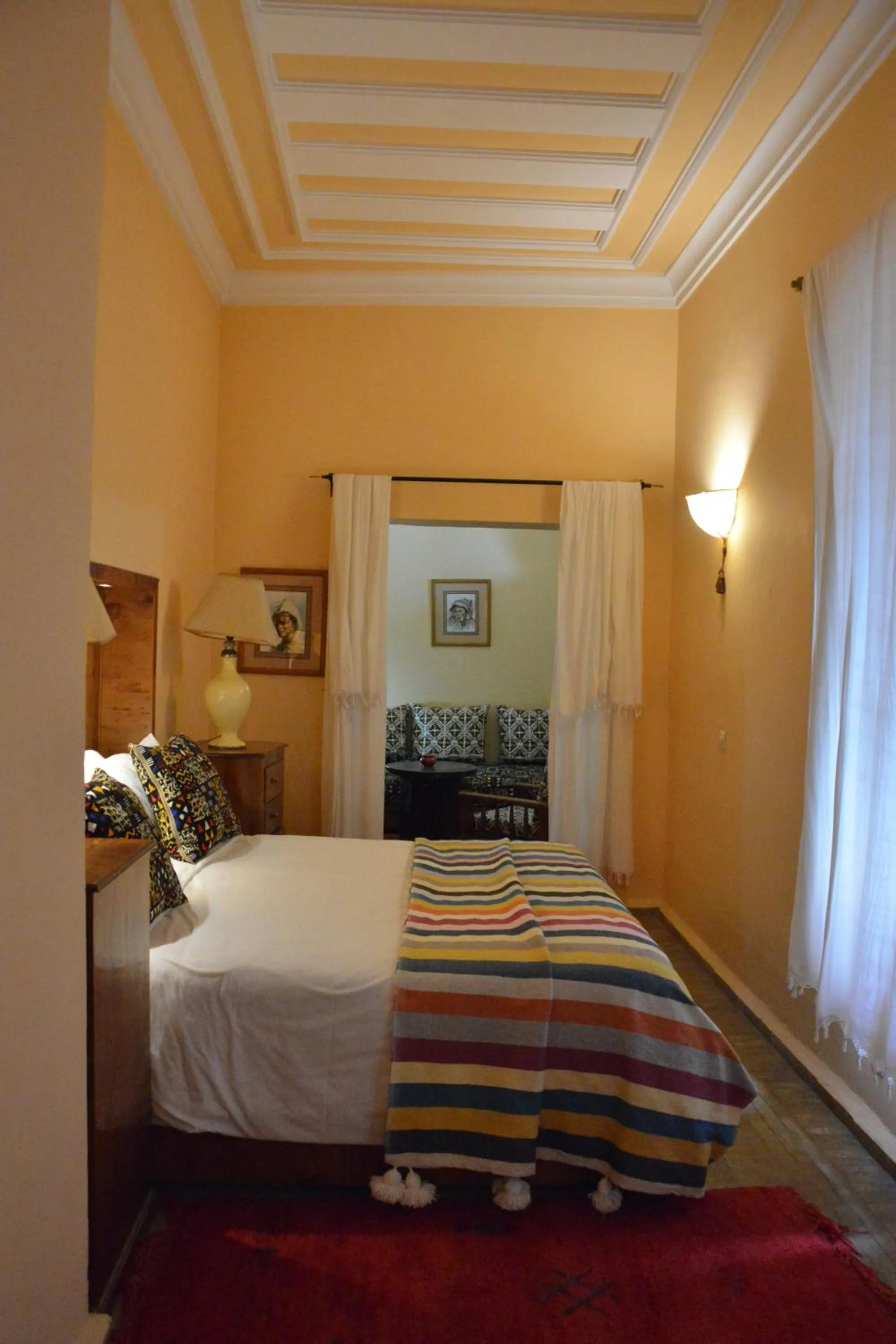 Photo of the whole room, Bed in Dar Loulema
