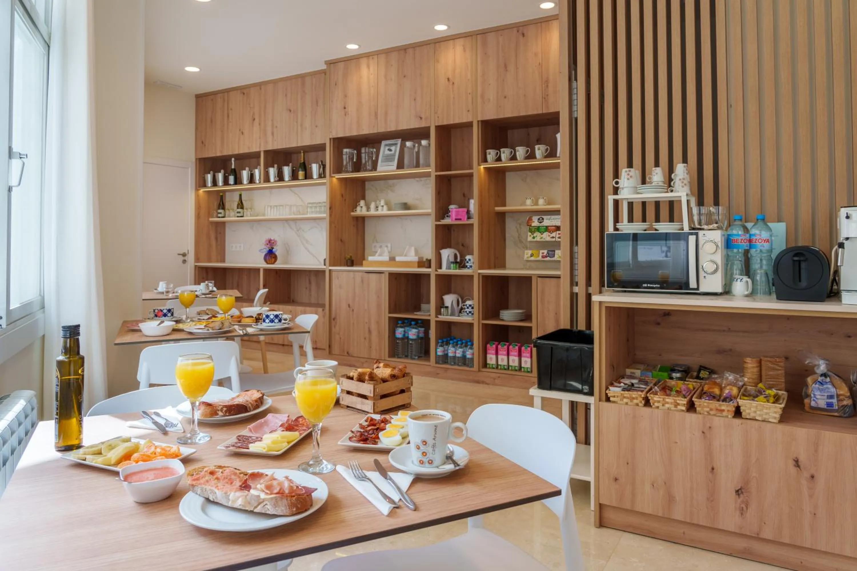 Breakfast in Hotel Panadeiramar