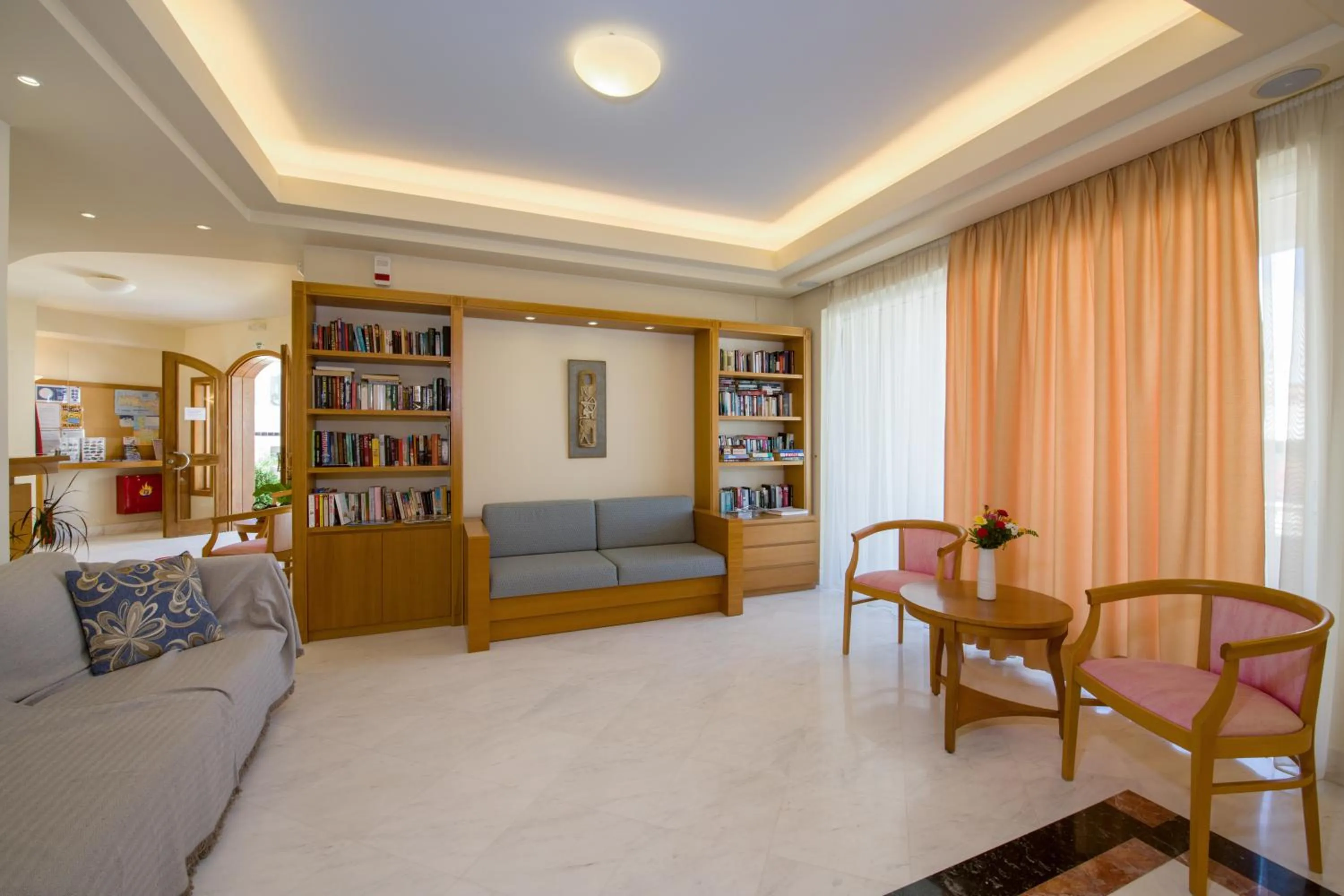Library in Toxo Hotel